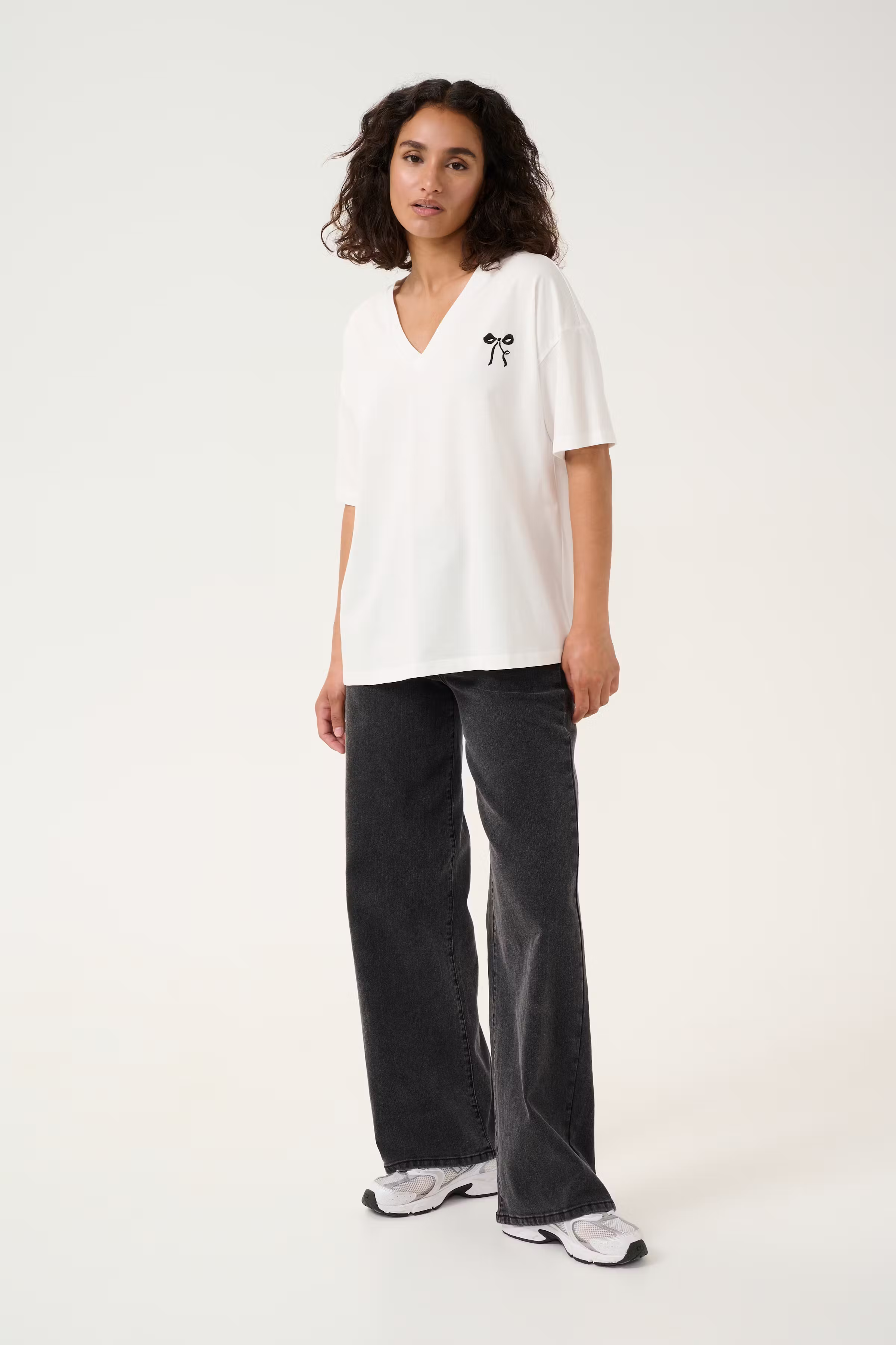 KAbowie T-shirt LOOKBOOK FRONT 10509482-110602