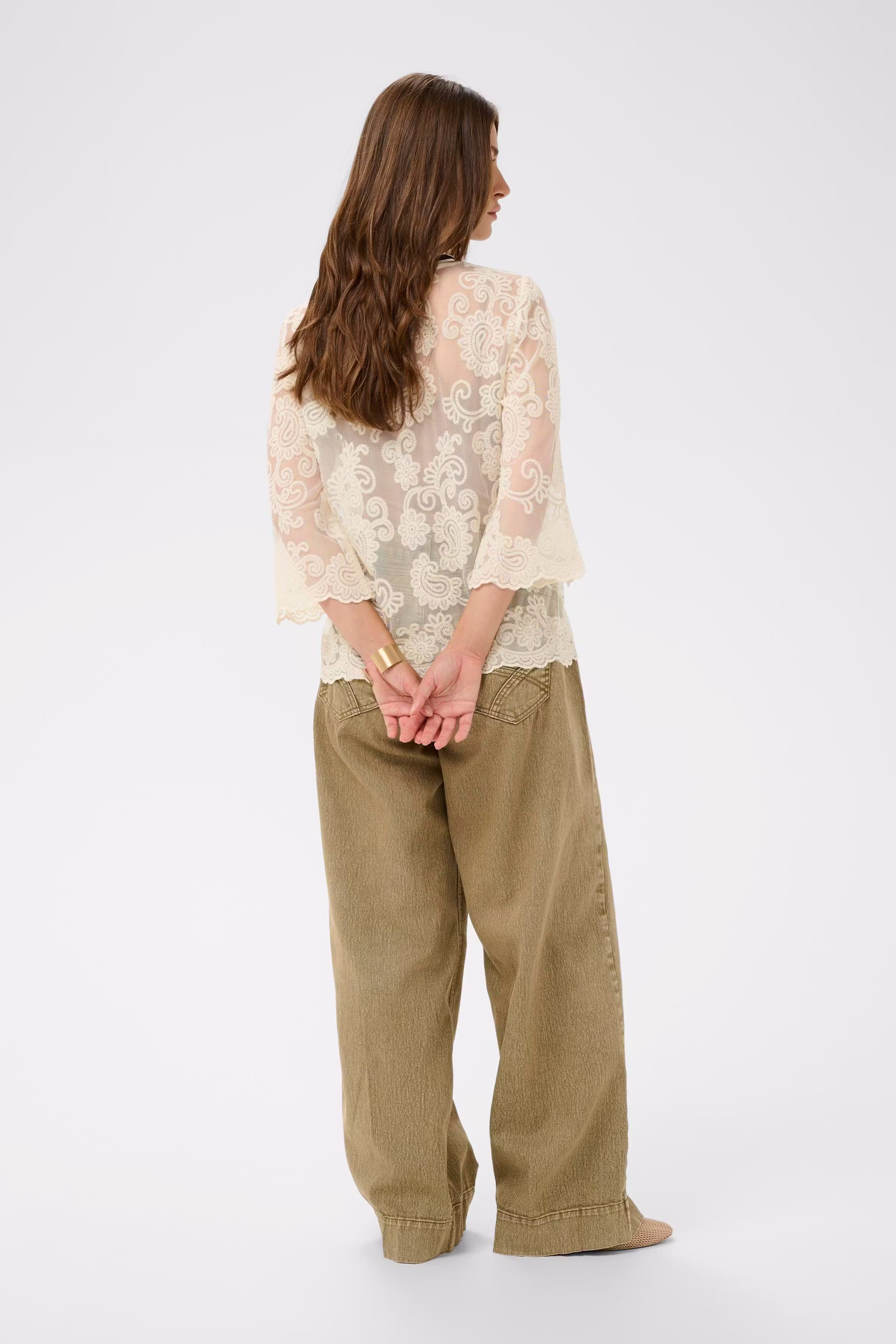 CRMira Blouse LOOKBOOK BACK 10614879-110701