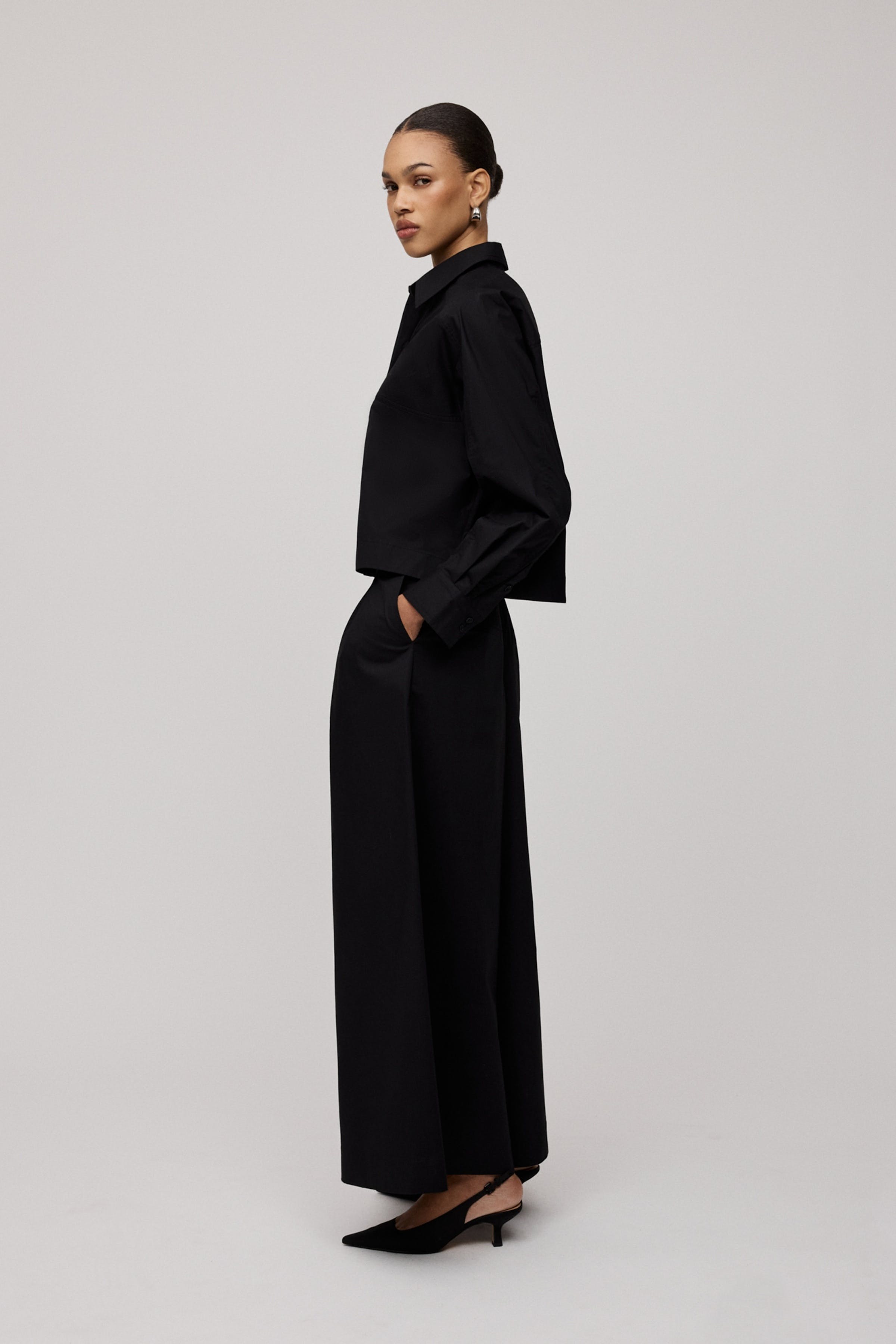 PIERINA Trousers LOOKBOOK FRONT 30600520-BK999