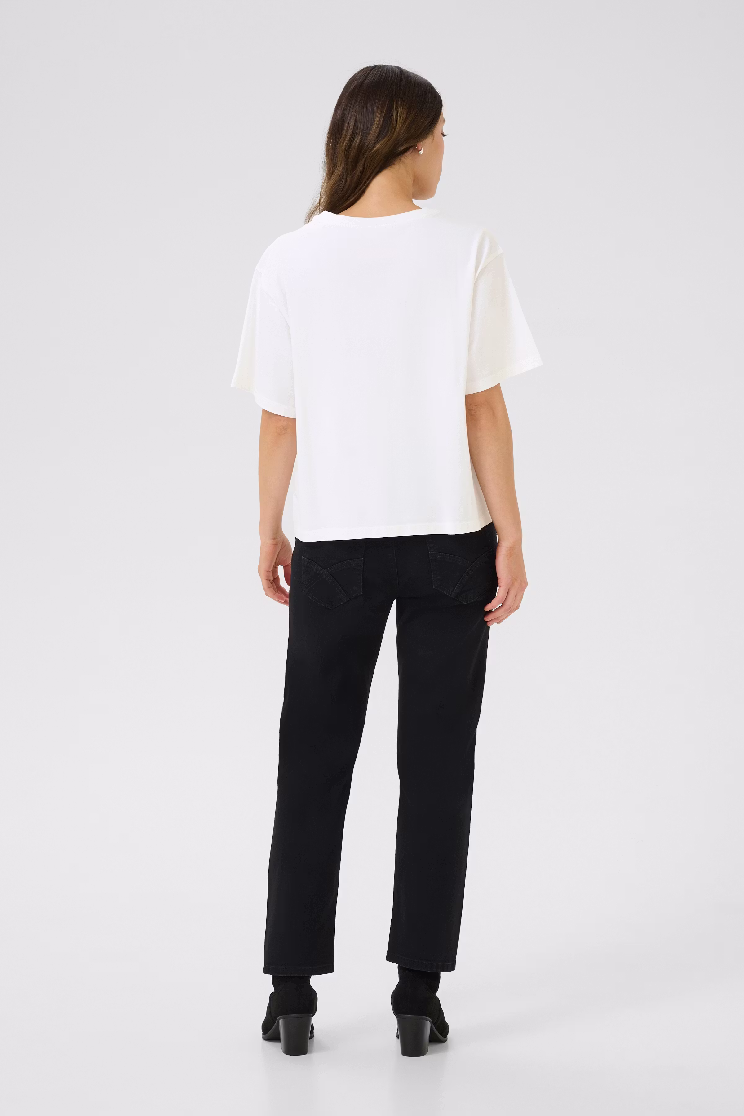 CRLeona T-shirt LOOKBOOK BACK 10613982-110602