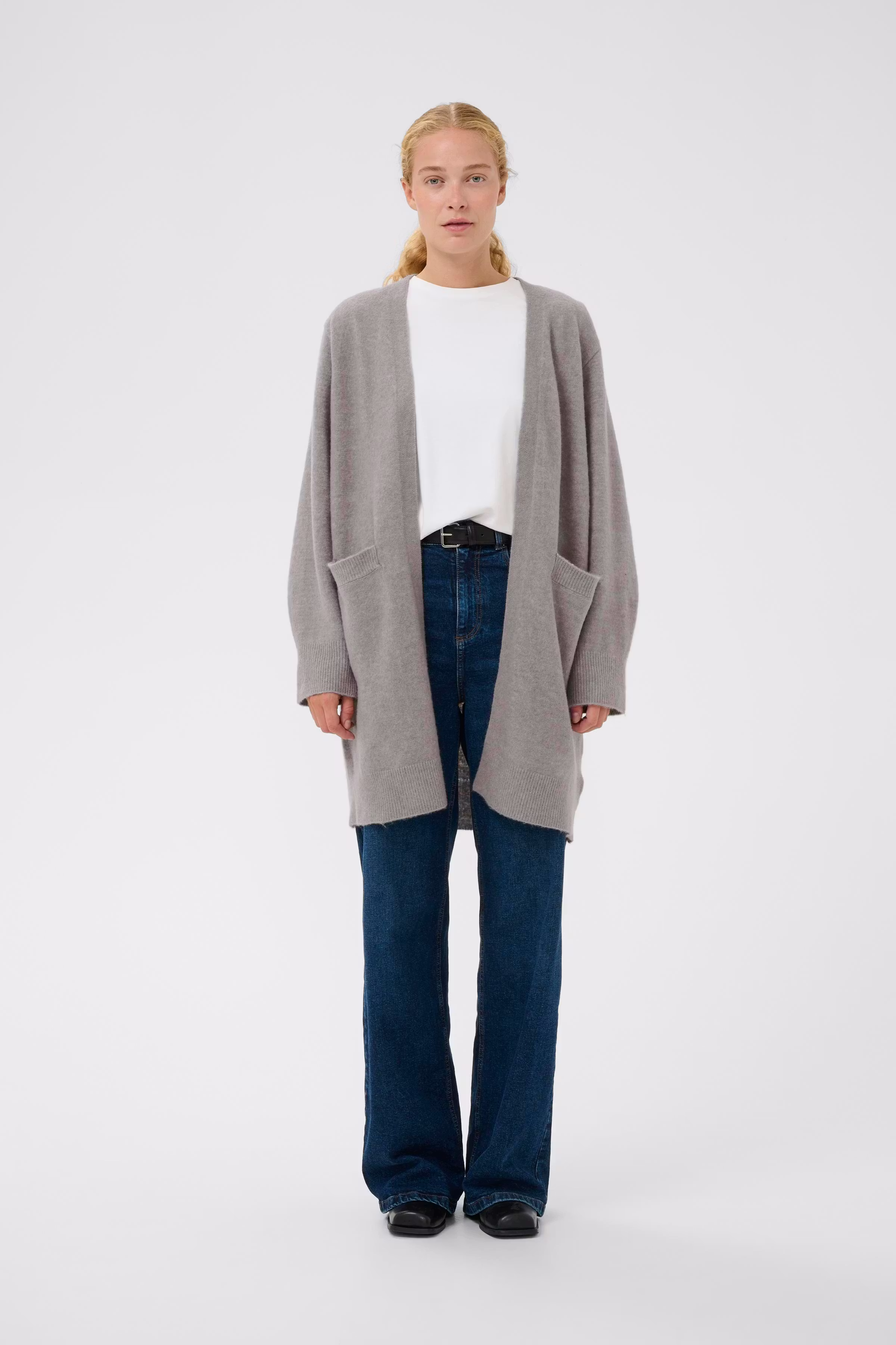 GuniIW Cardigan LOOKBOOK FRONT 30111023-1740161