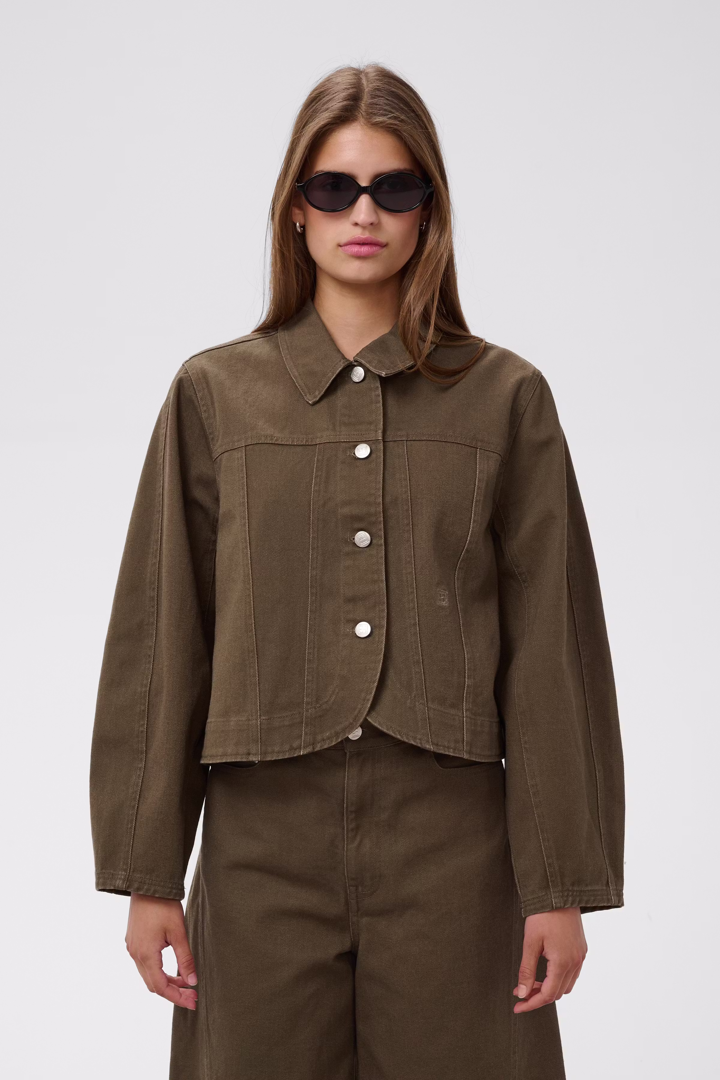 SLSanaga LOOKBOOK FRONT 30409344-190618