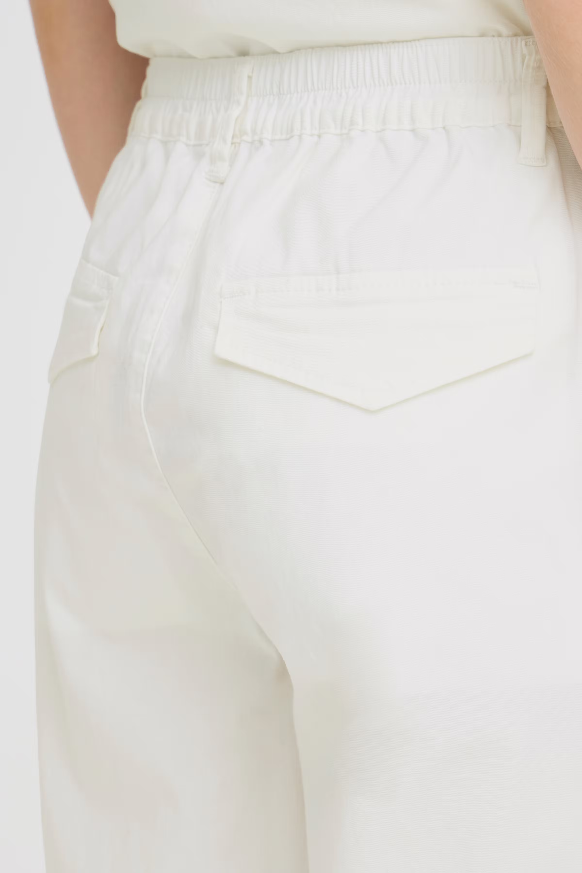 PZCLAUDIA Trousers LOOKBOOK DETAIL 50210524-114201