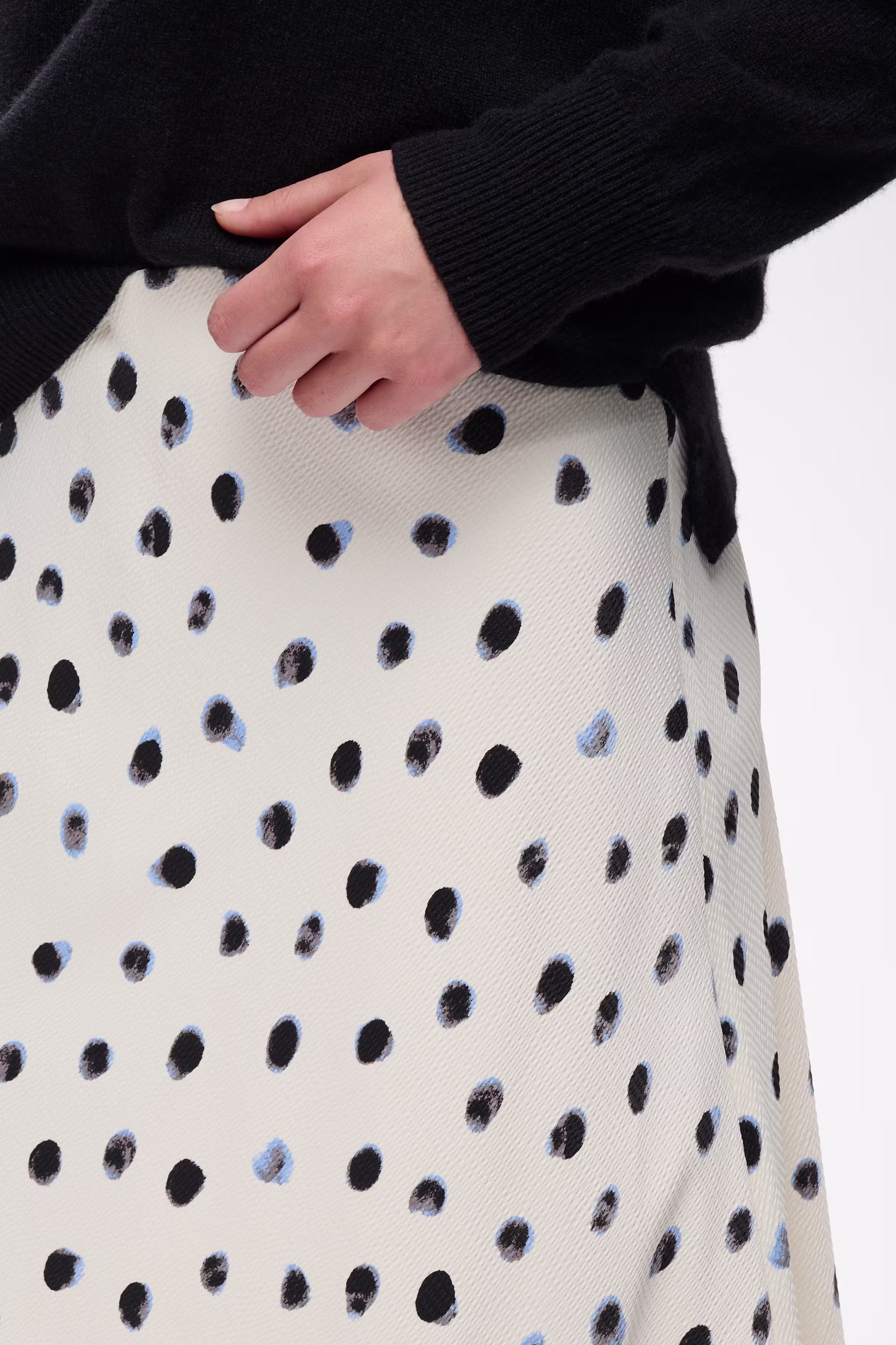 HENRIIW Skirt LOOKBOOK DETAIL 30112737-900009019