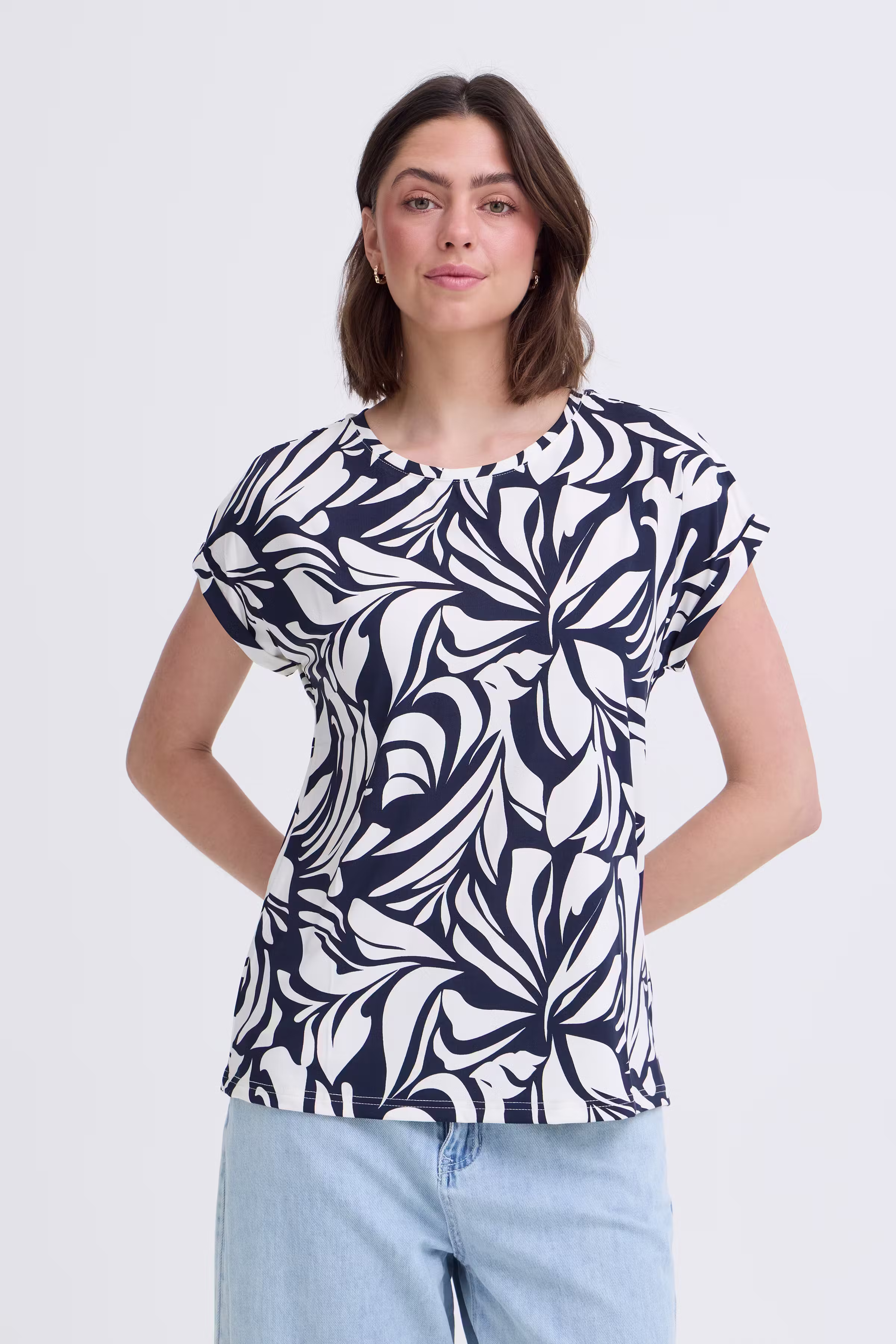 FRSEEN T-shirt LOOKBOOK FRONT 20610634-900010587