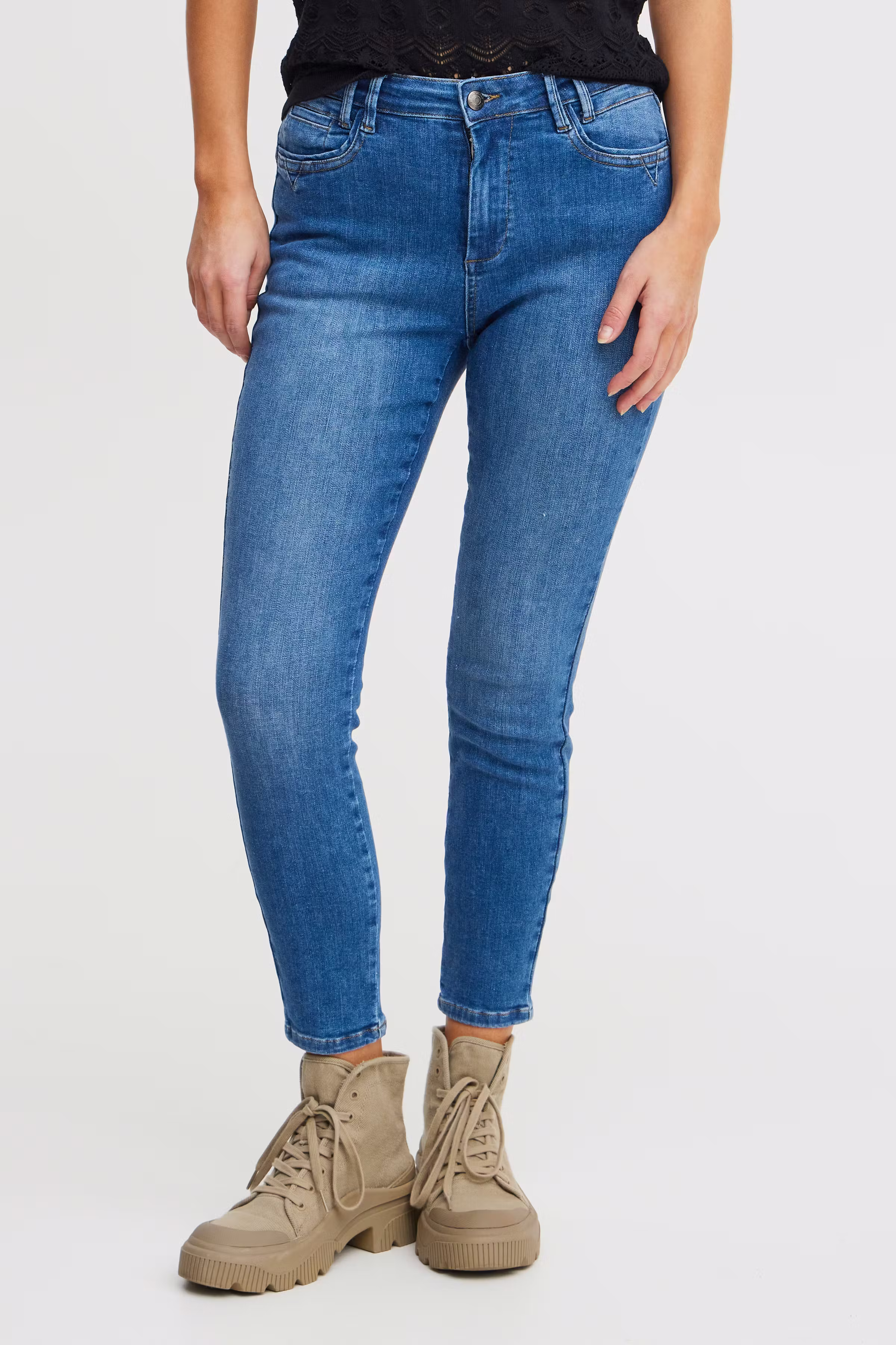 PZJULIA HW 7/8 Jeans LOOKBOOK FRONT 50208106-200005