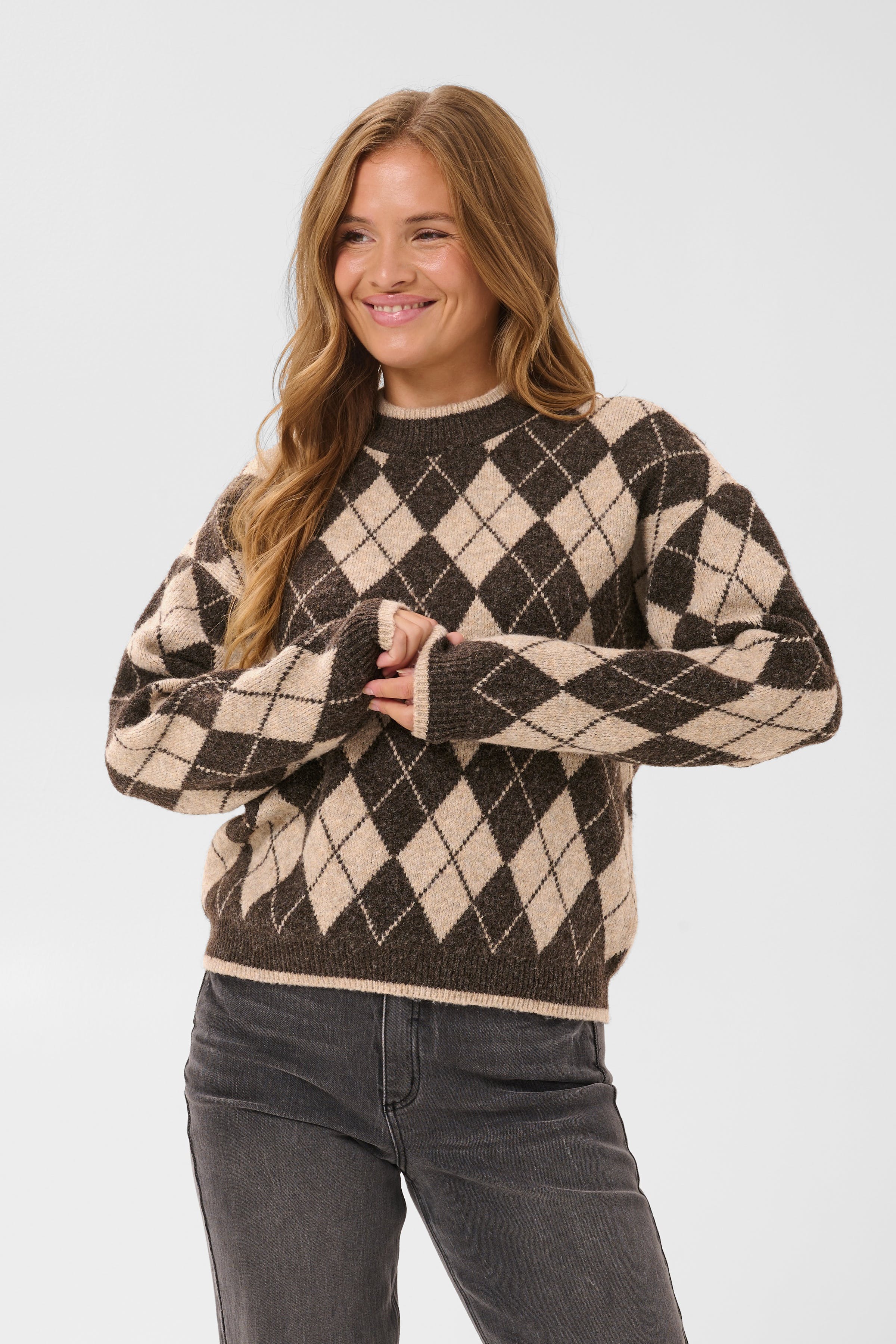 KAlinda Pullover LOOKBOOK FRONT 10513216-1000928