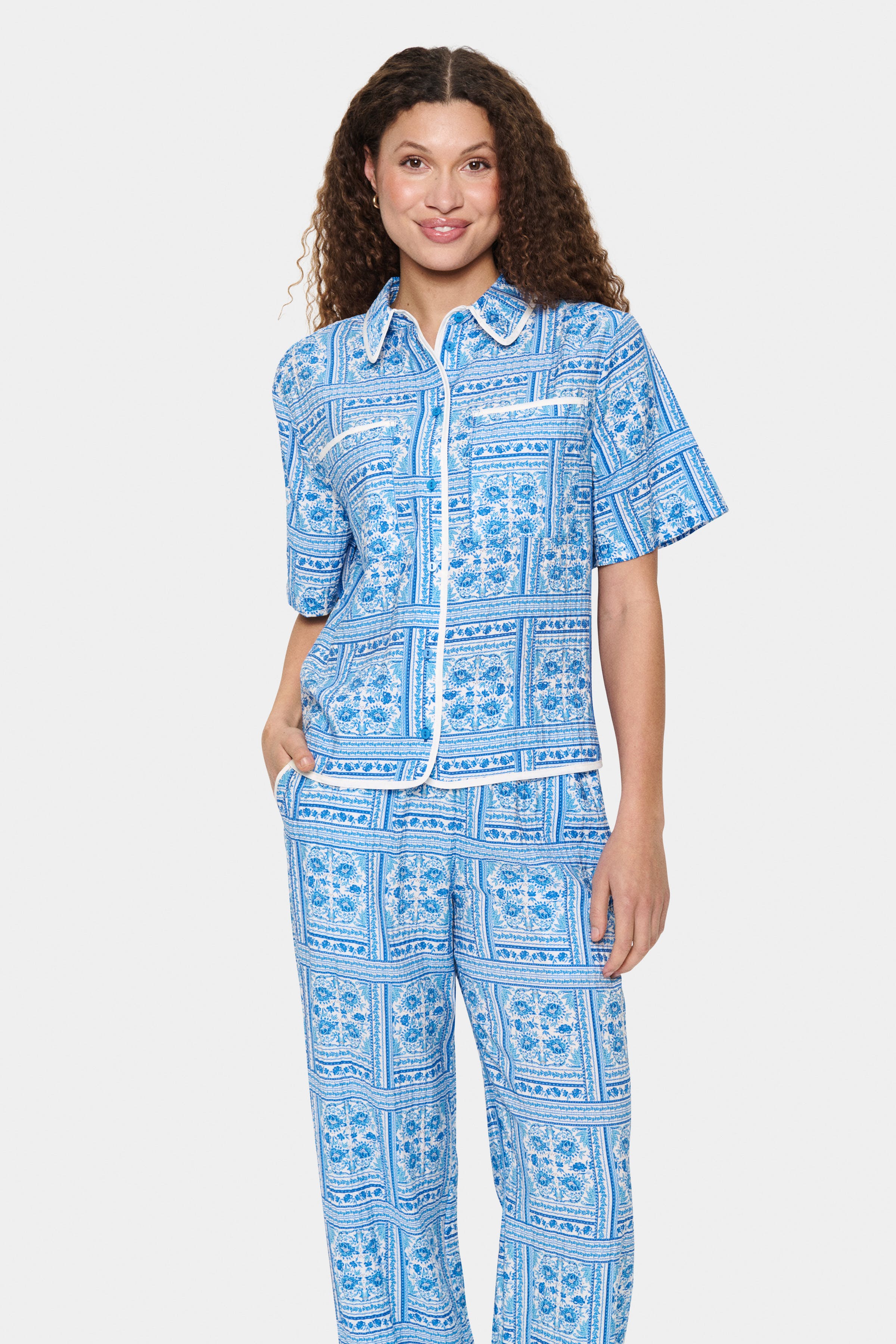 KaisaSZ Shirt LOOKBOOK FRONT 30514057-303708