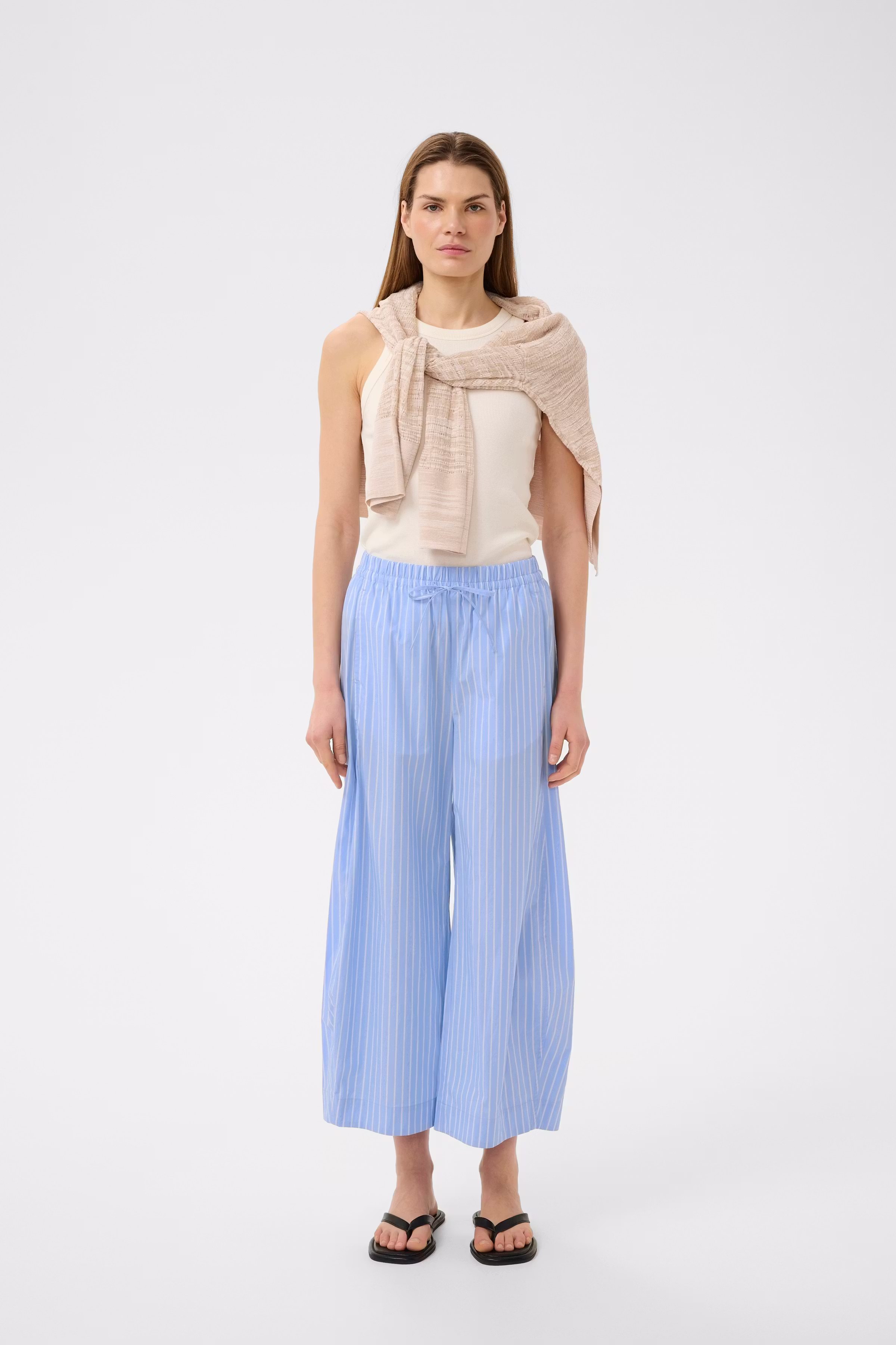 RAELYNNIW Trousers LOOKBOOK FRONT 30112745-900007448