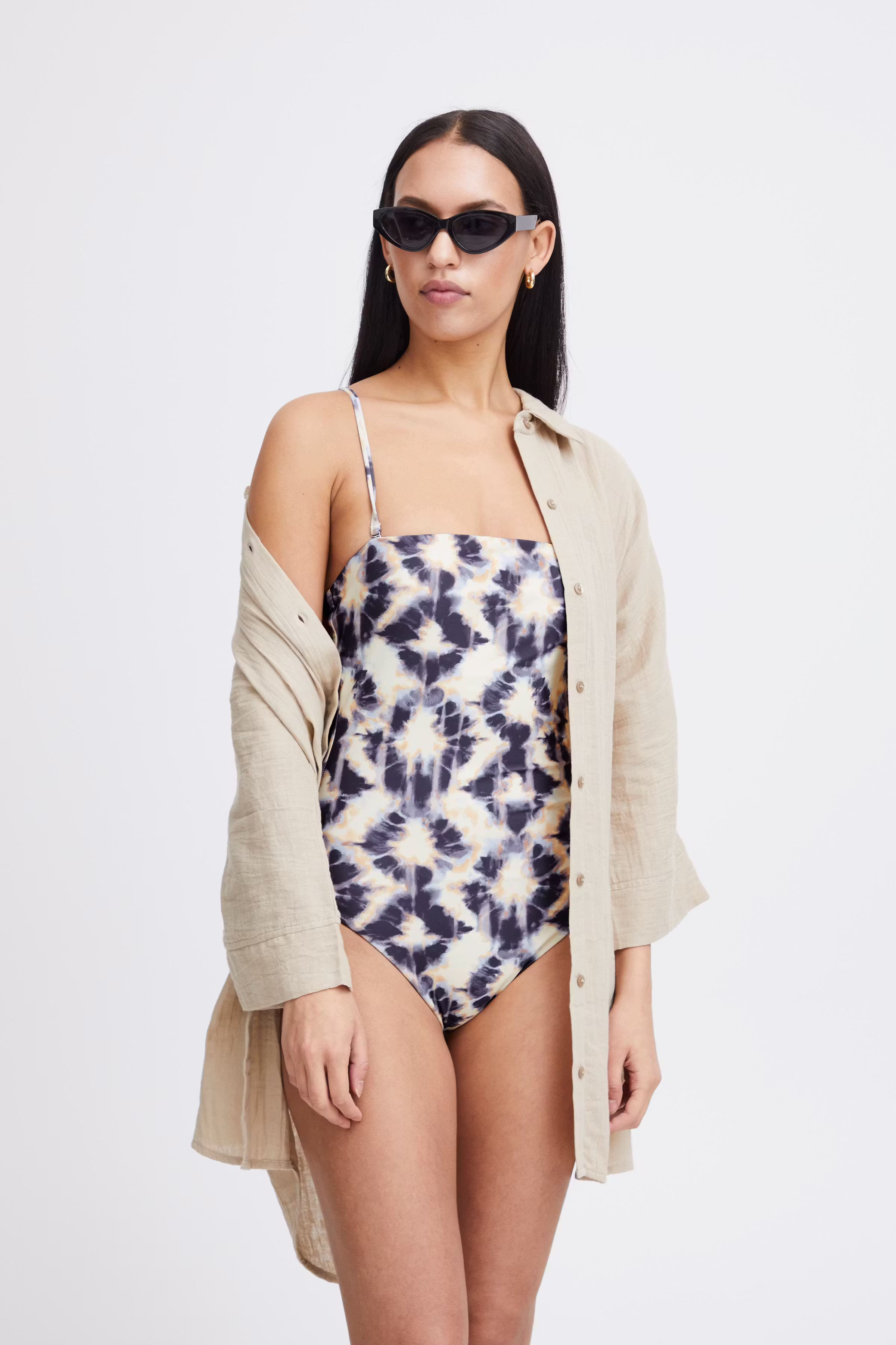 IATULISSA Badetøj LOOKBOOK FRONT 20121329-183933