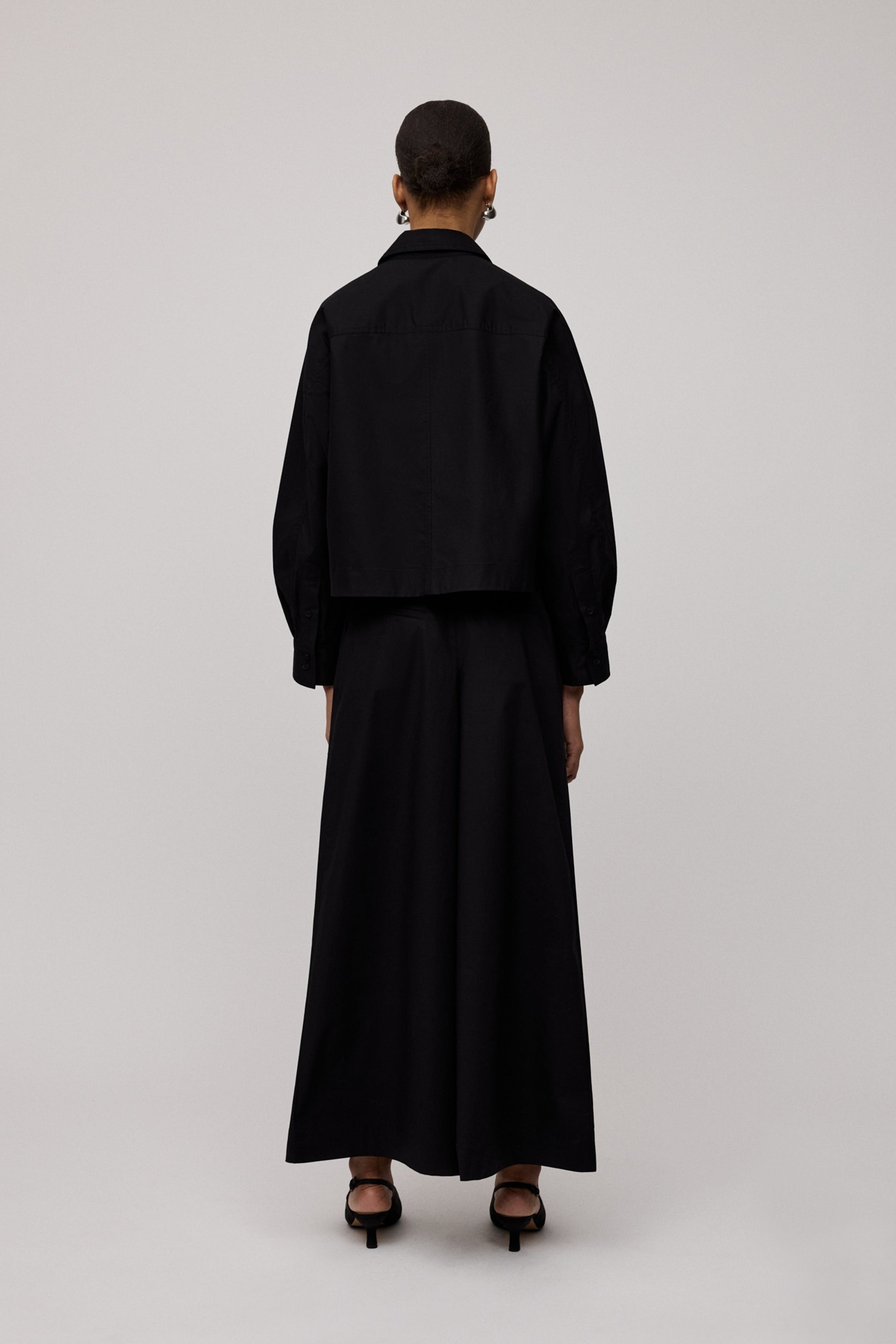 PIERINA Trousers LOOKBOOK BACK 30600520-BK999