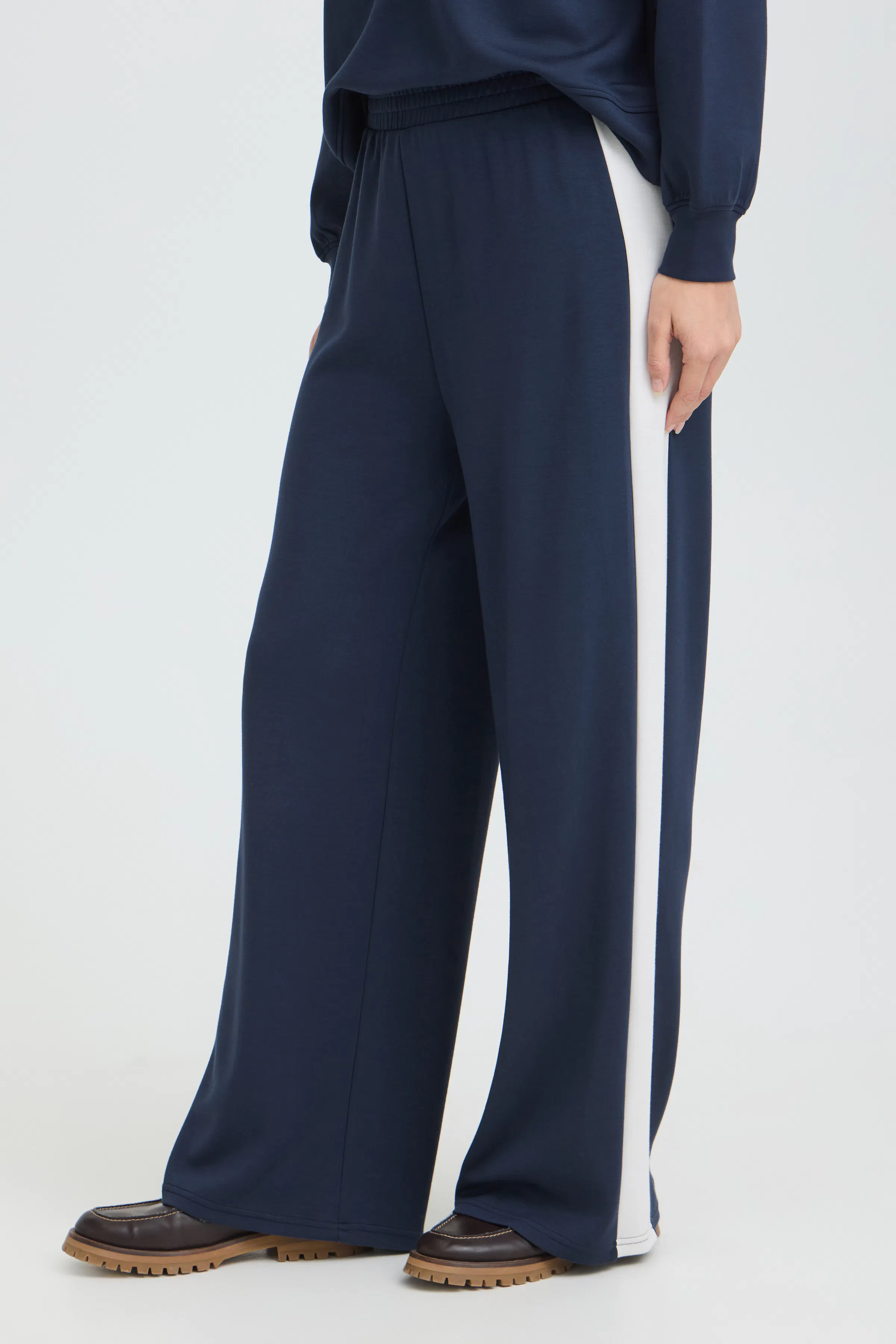 FRAURORA Bukser LOOKBOOK FRONT 20618033-900010108