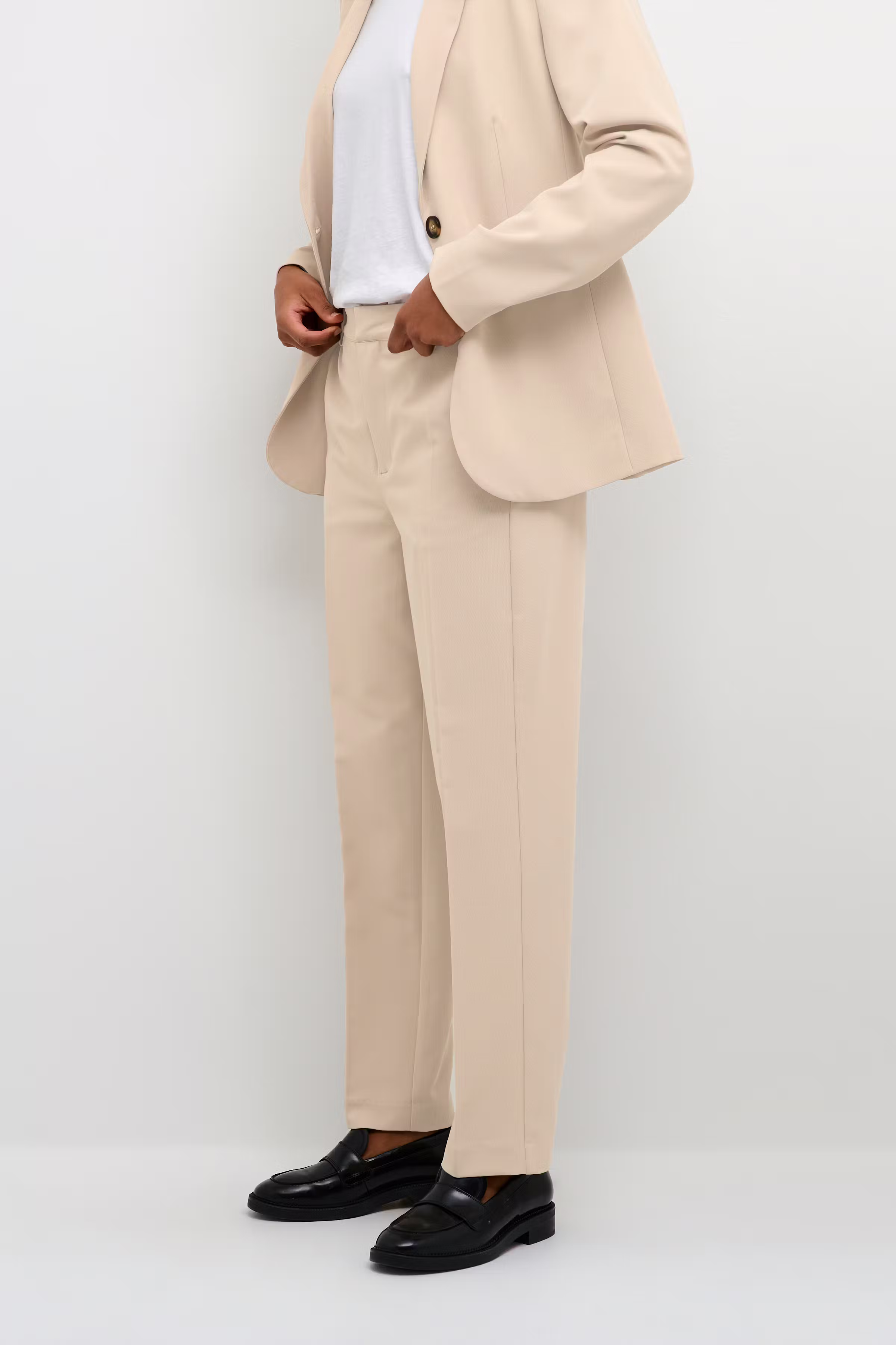 KAsakura Zipper Bukser LOOKBOOK FRONT 10507770-151305