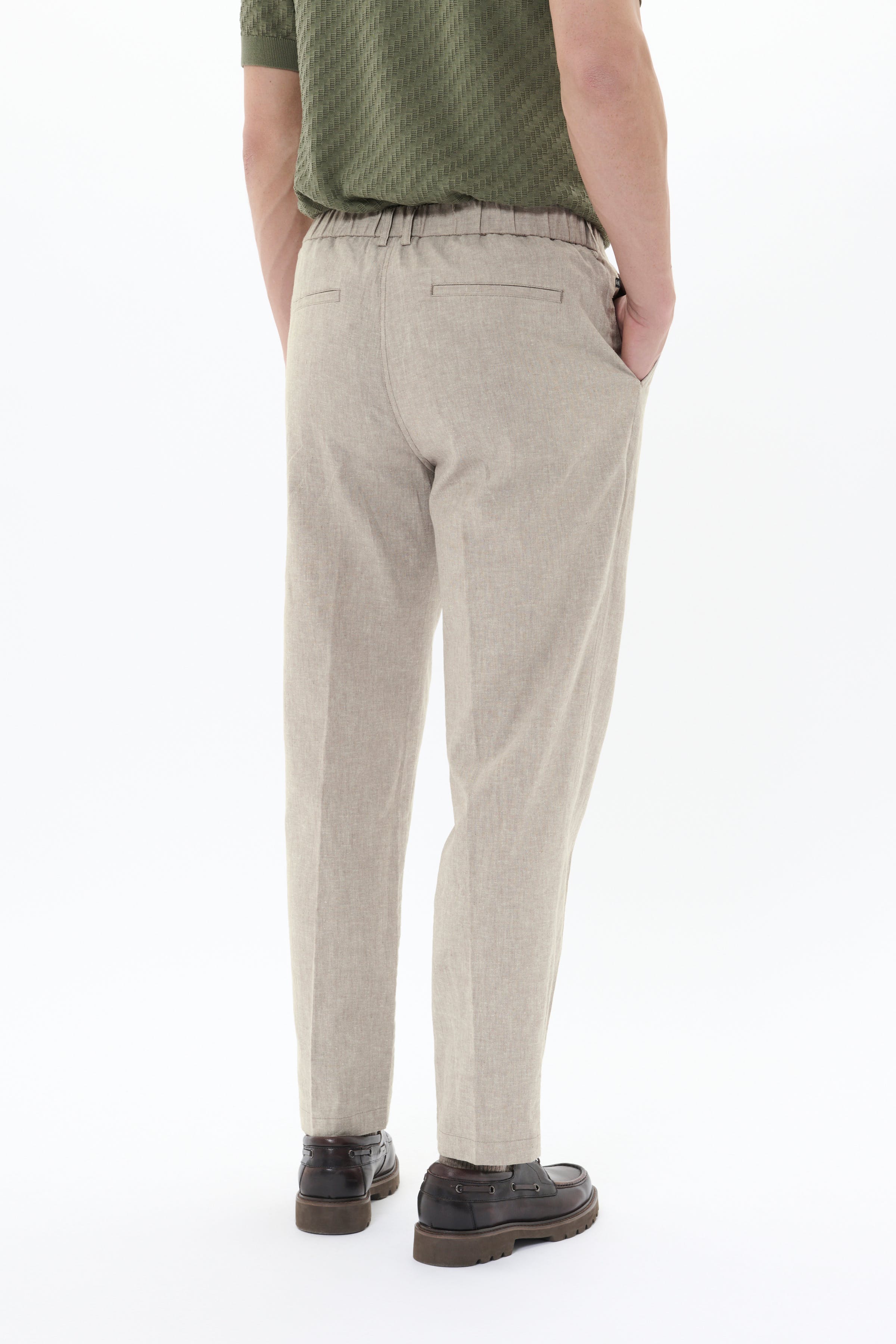 MAhart Trousers LOOKBOOK BACK 30208114-161105