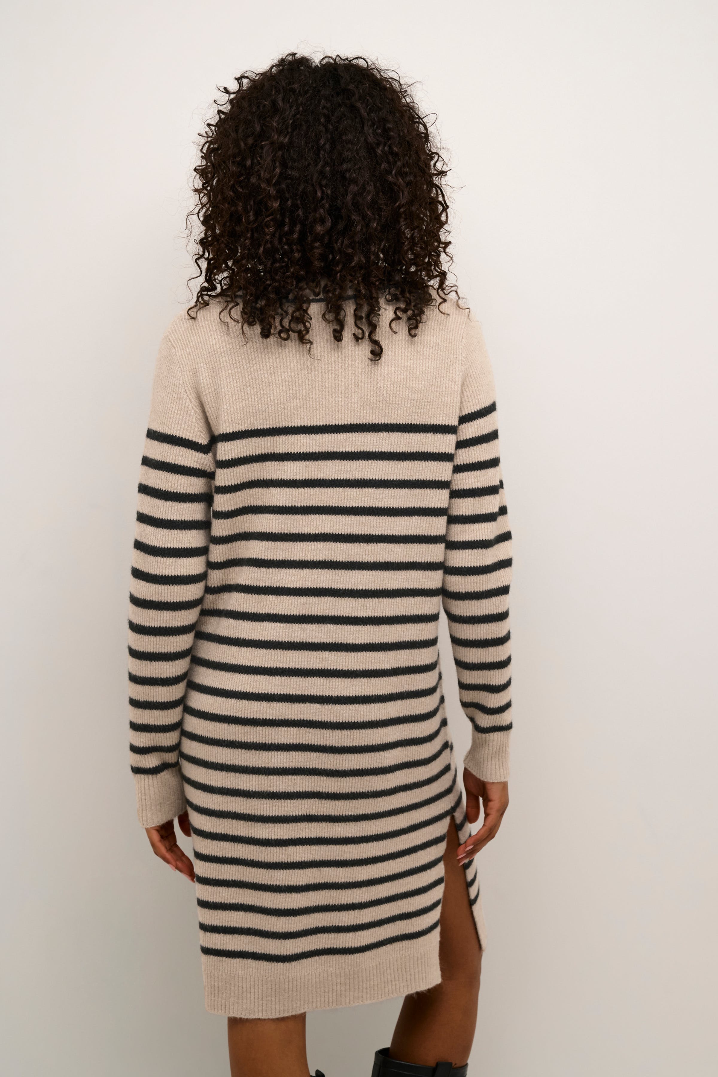 KAjuno Klänning LOOKBOOK BACK 10509380-106760