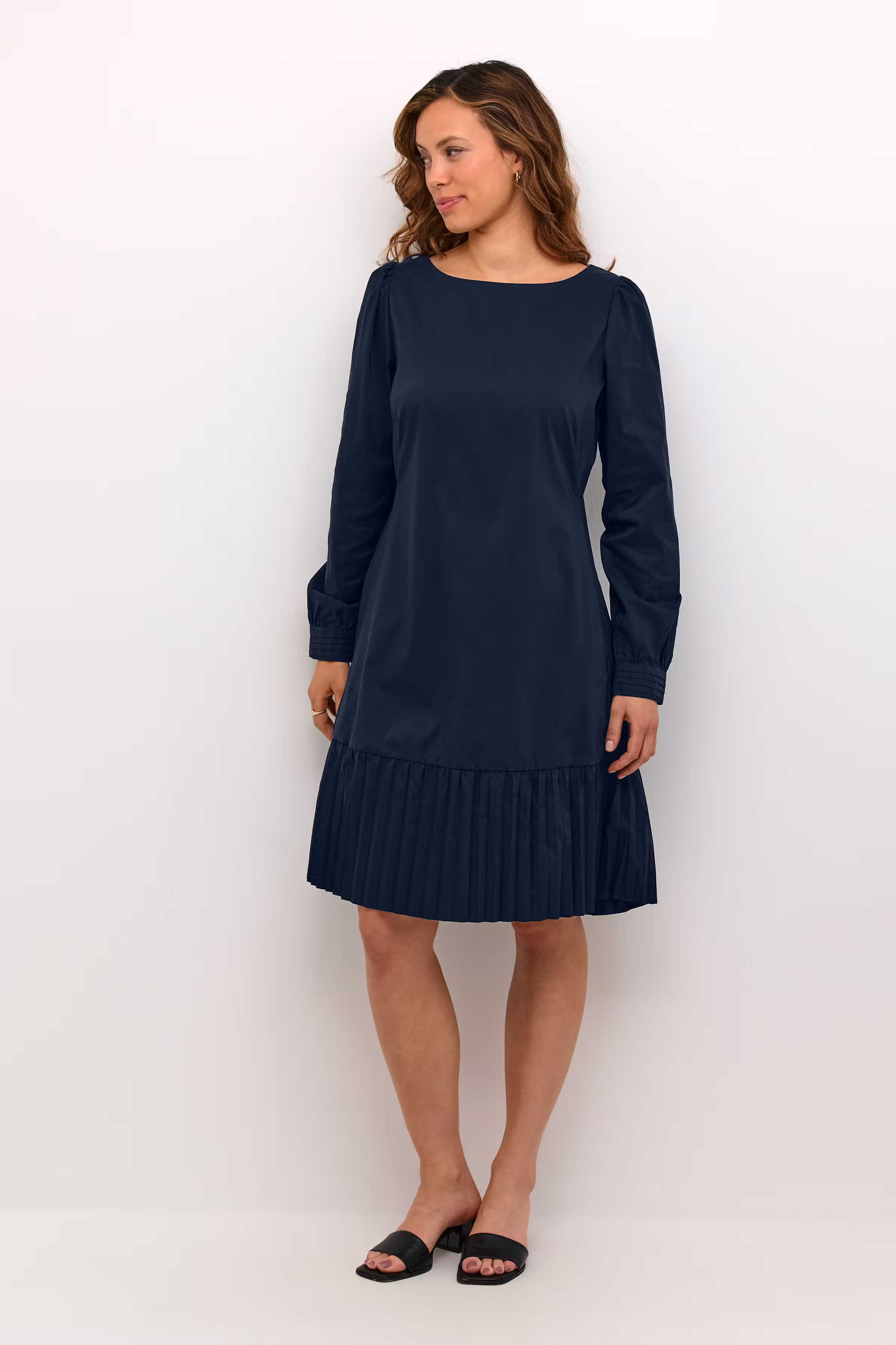 CUbeate Jurk LOOKBOOK FRONT 50111419-193921