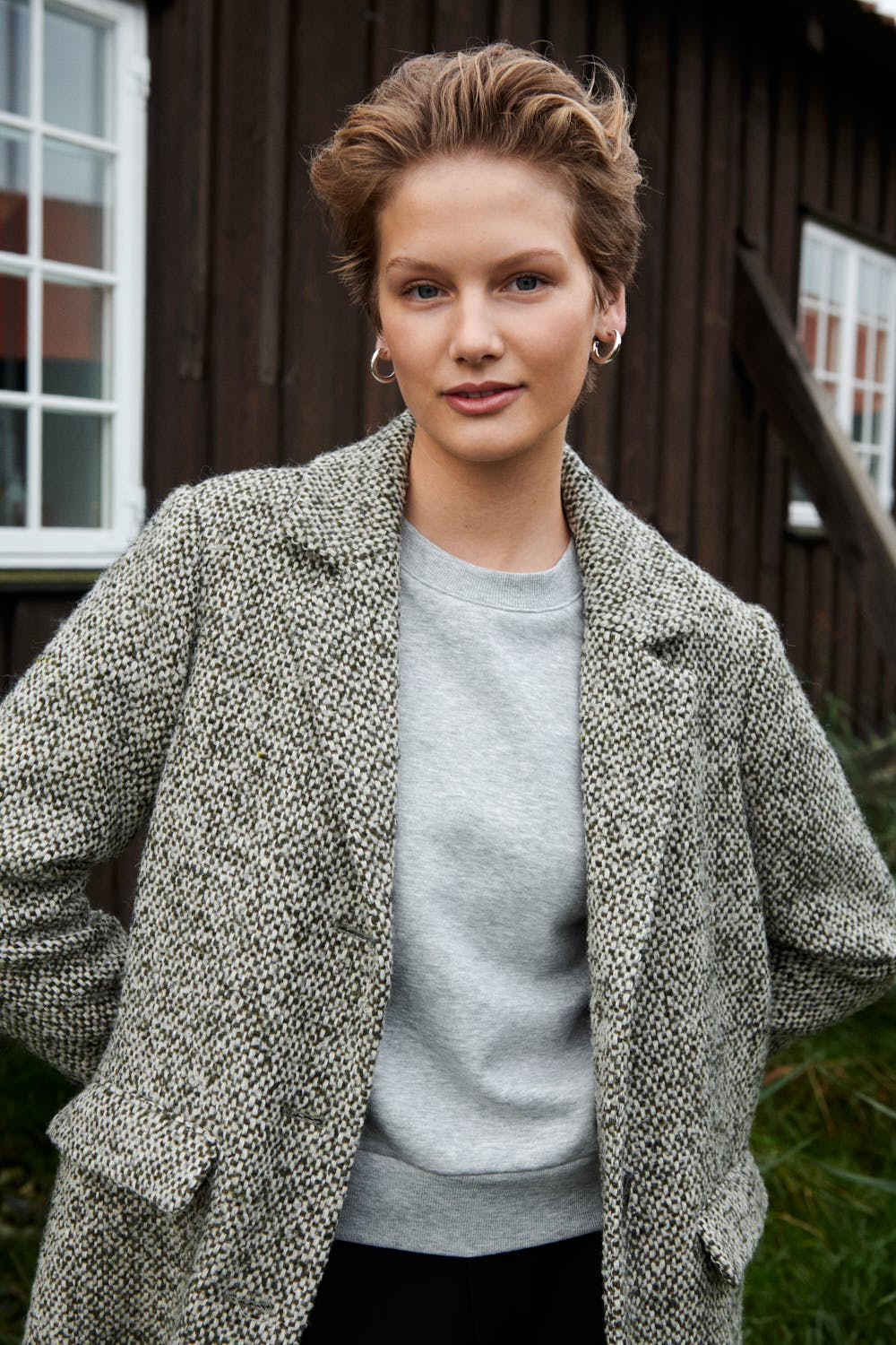 LillyannePW Frakke LOCATION NONE 30308836-303111