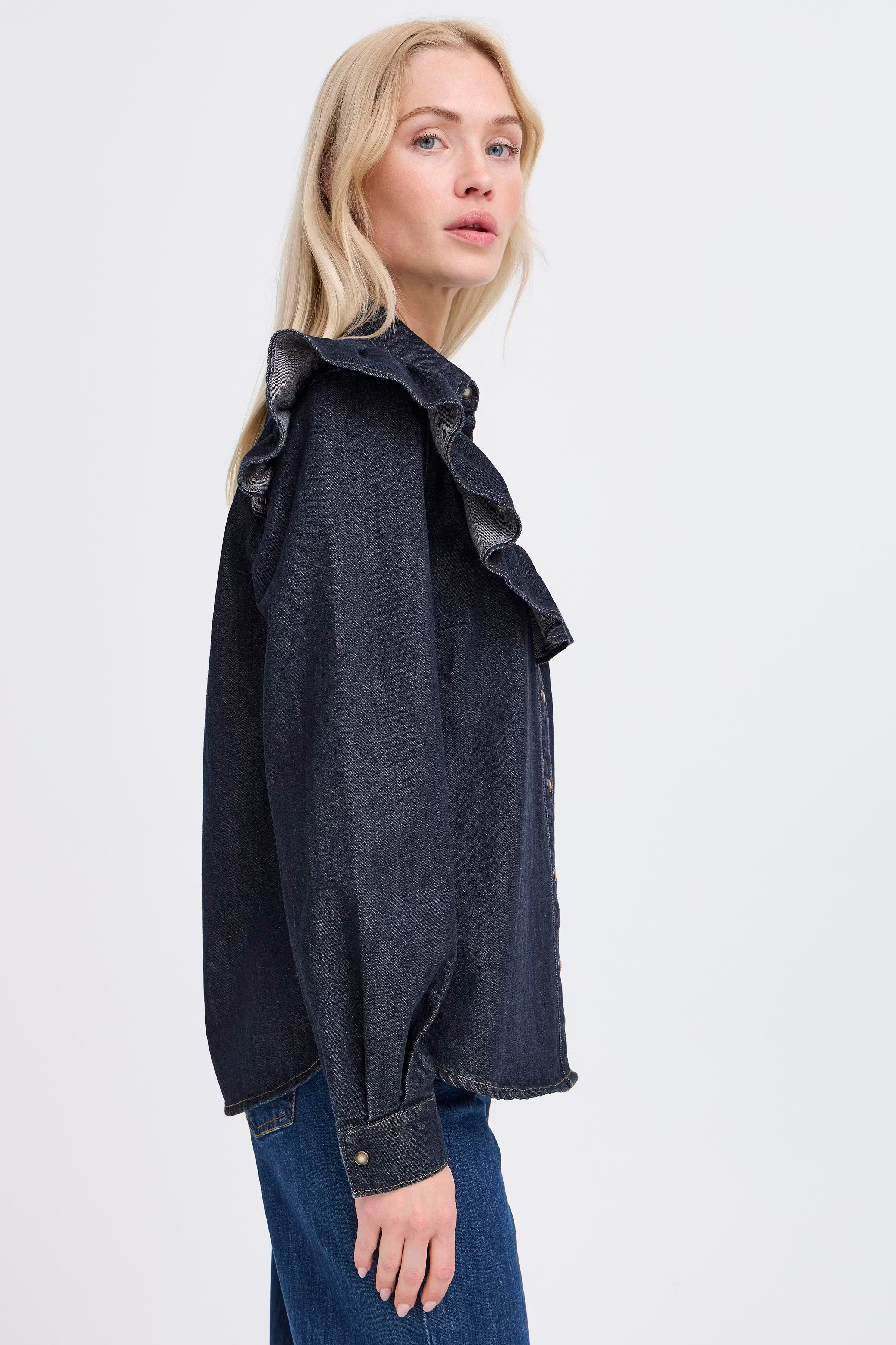 BYKATINE Skjorte LOOKBOOK DETAIL 20818221-200462
