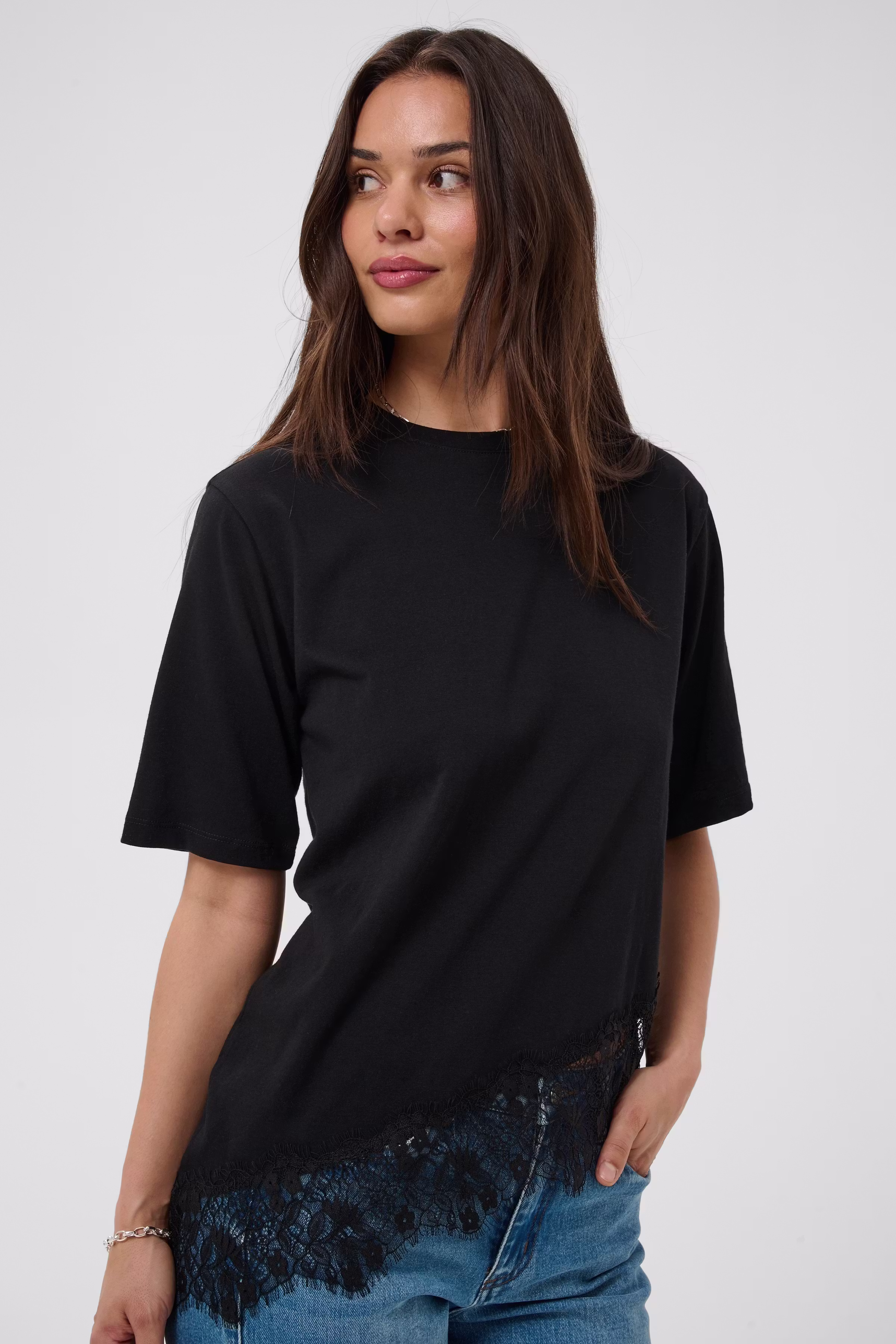 KAmelis T-shirt LOOKBOOK DETAIL 10512730-100121