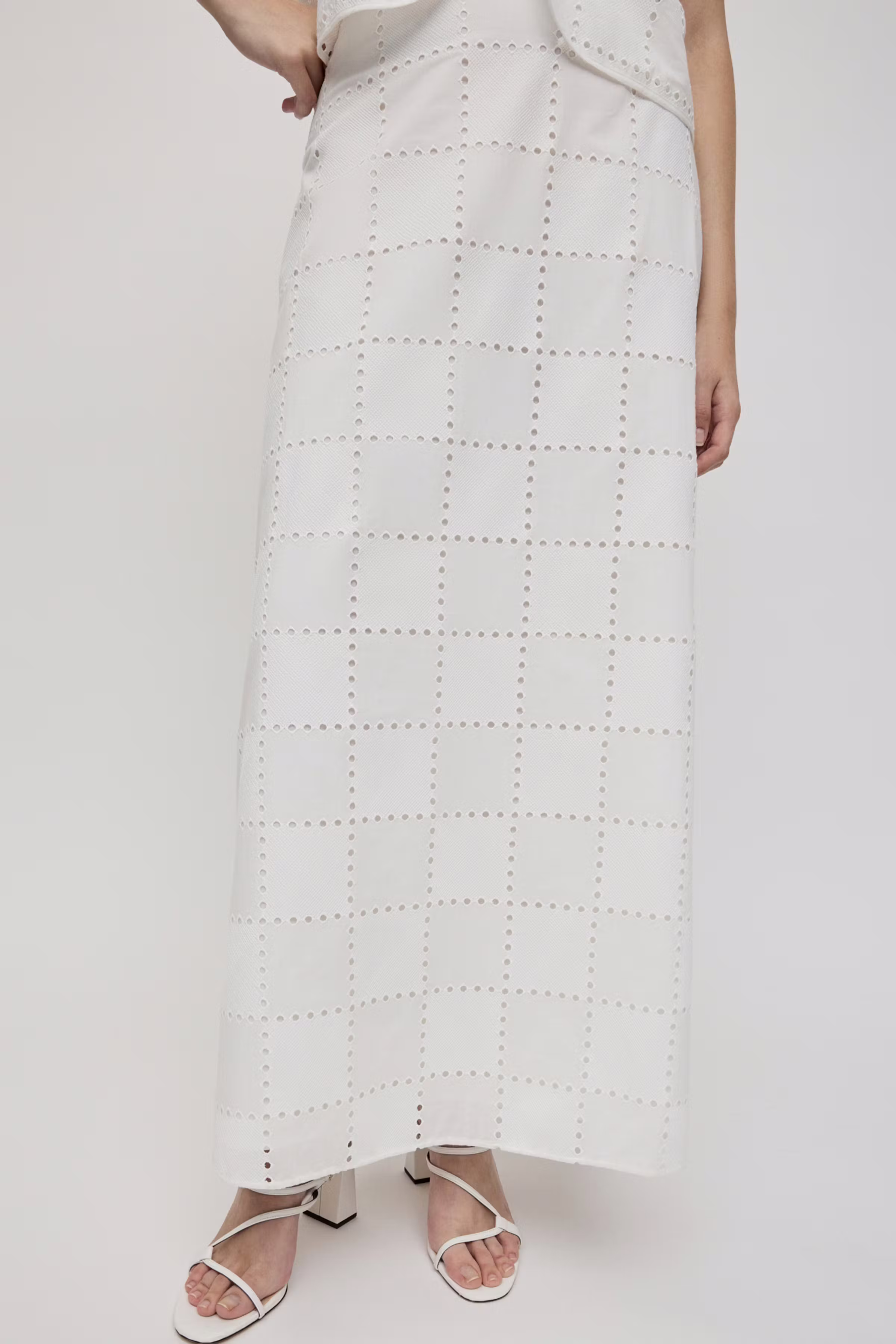 IOSAMANTHA Kjol LOOKBOOK FRONT 30600529-WH010
