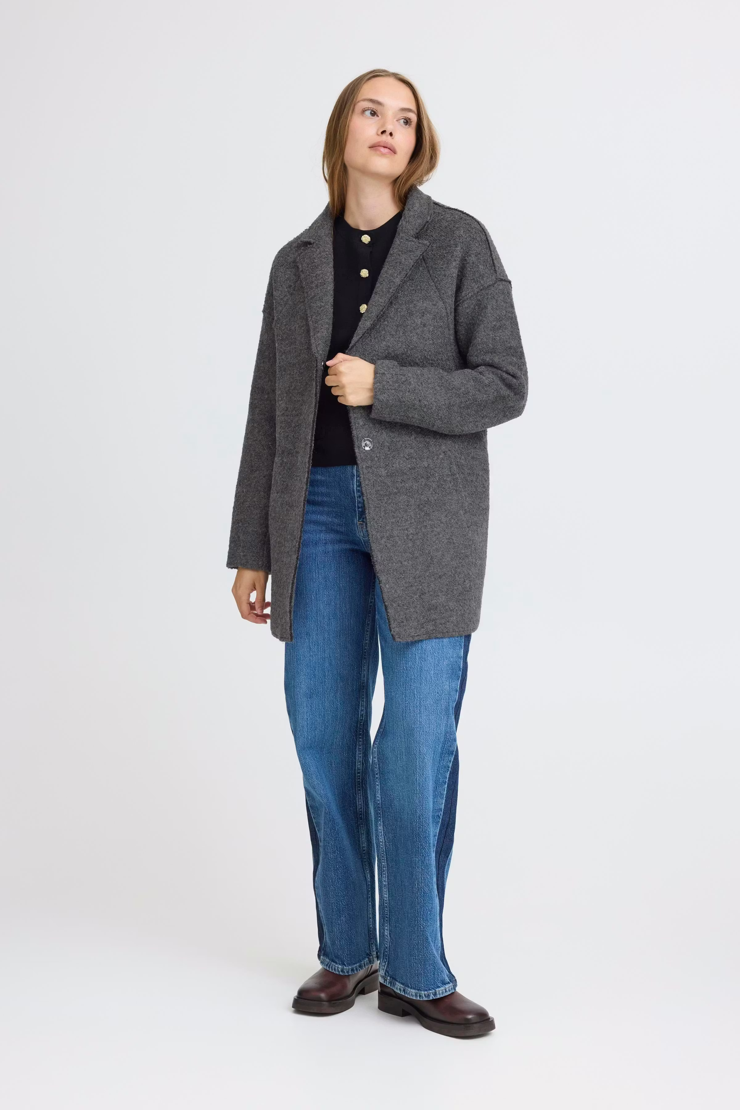 PZLULA Mantel LOOKBOOK FRONT 50209165-204309