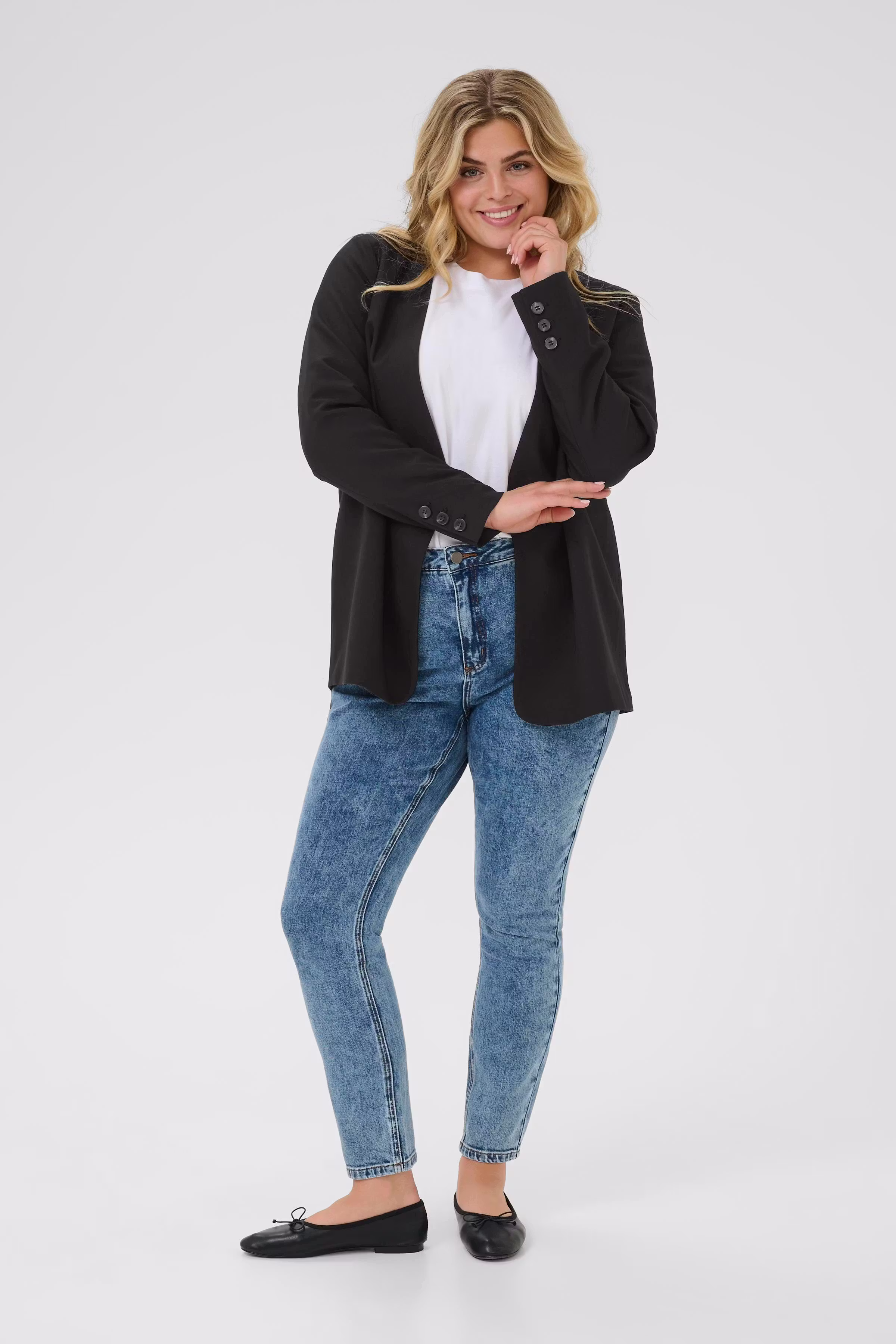 KCmiala Blazer LOOKBOOK FRONT 10582863-100121