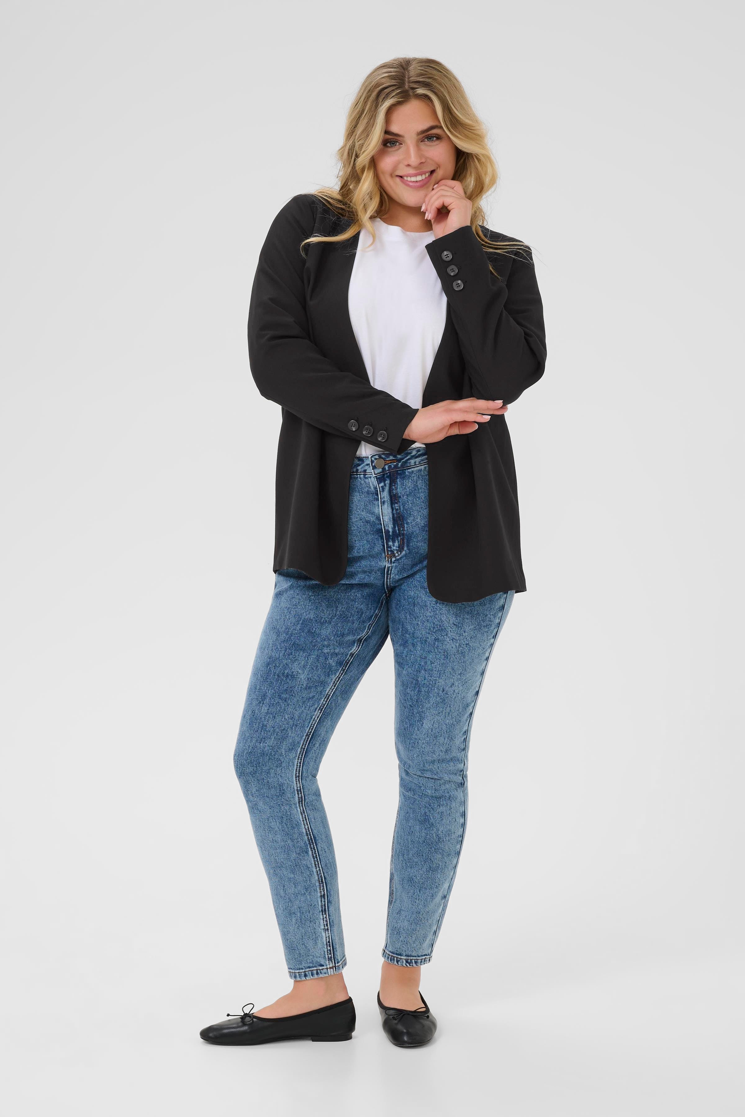 KCmiala Blazer LOOKBOOK FRONT 10582863-100121