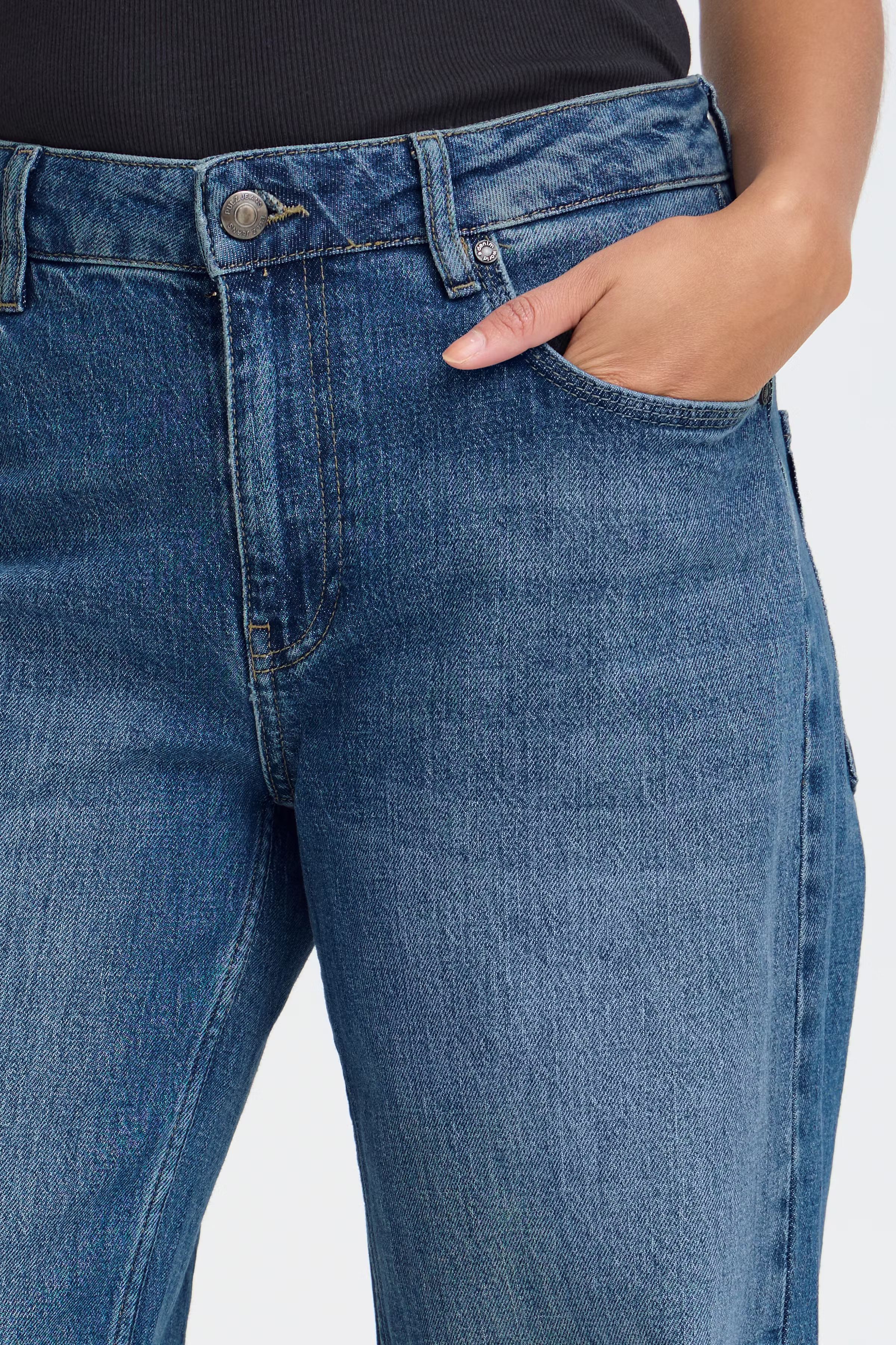 PZVEGA UHW Jeans Wide Leg LOOKBOOK DETAIL 50207173-200005