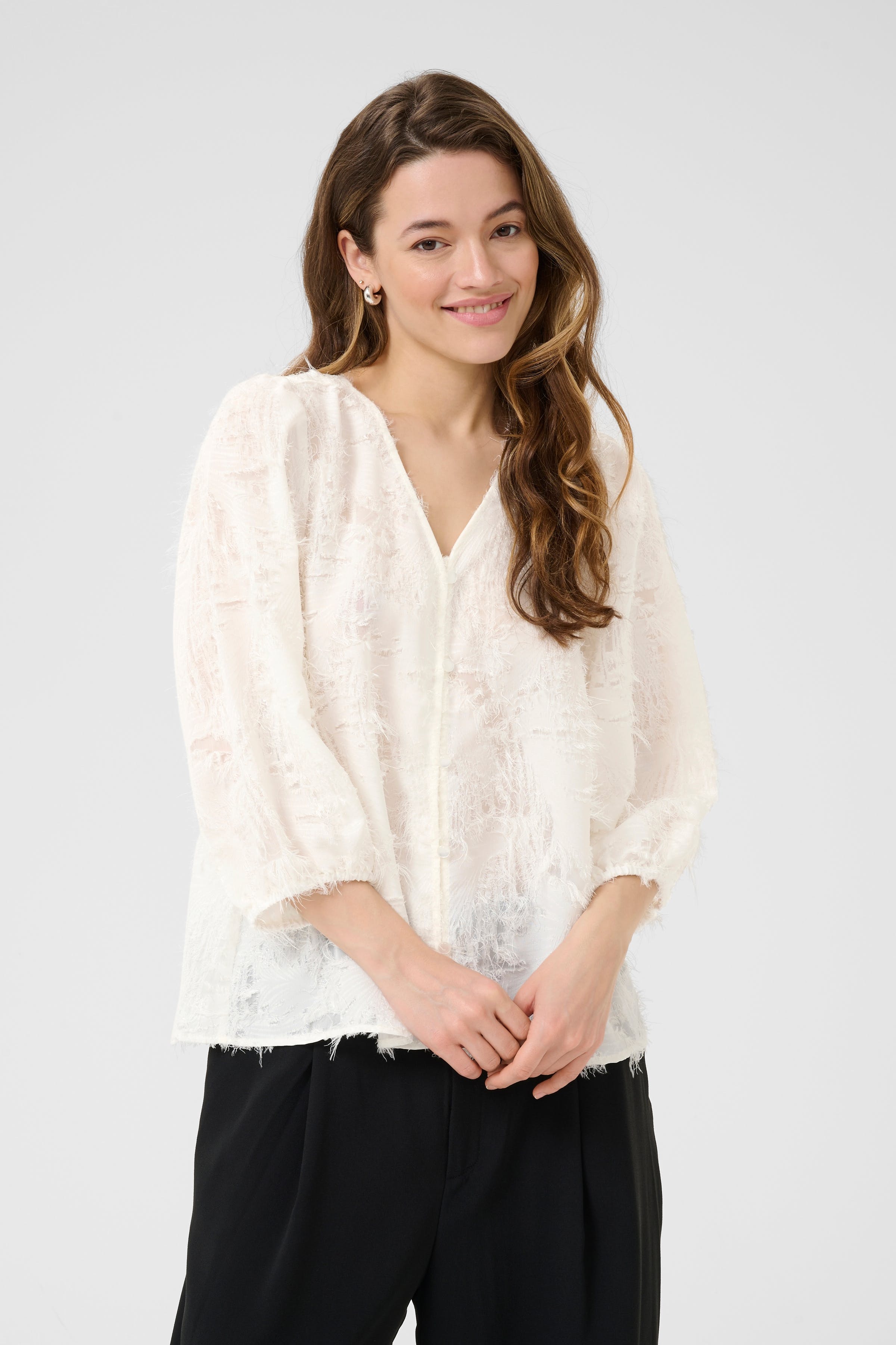 KApariva Blouse LOOKBOOK FRONT 10510125-110602