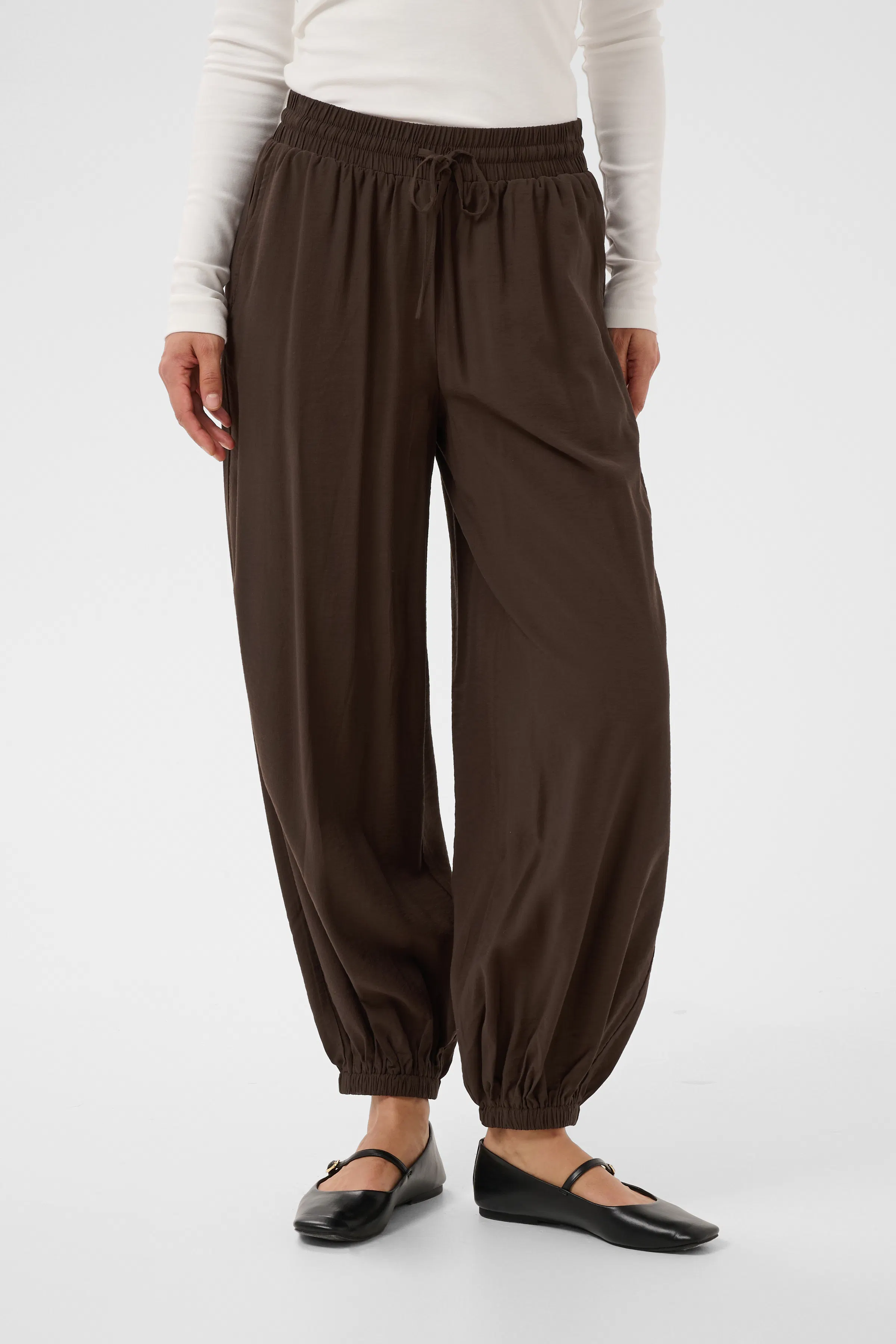 KAalberta Broek LOOKBOOK FRONT 10512079-190915