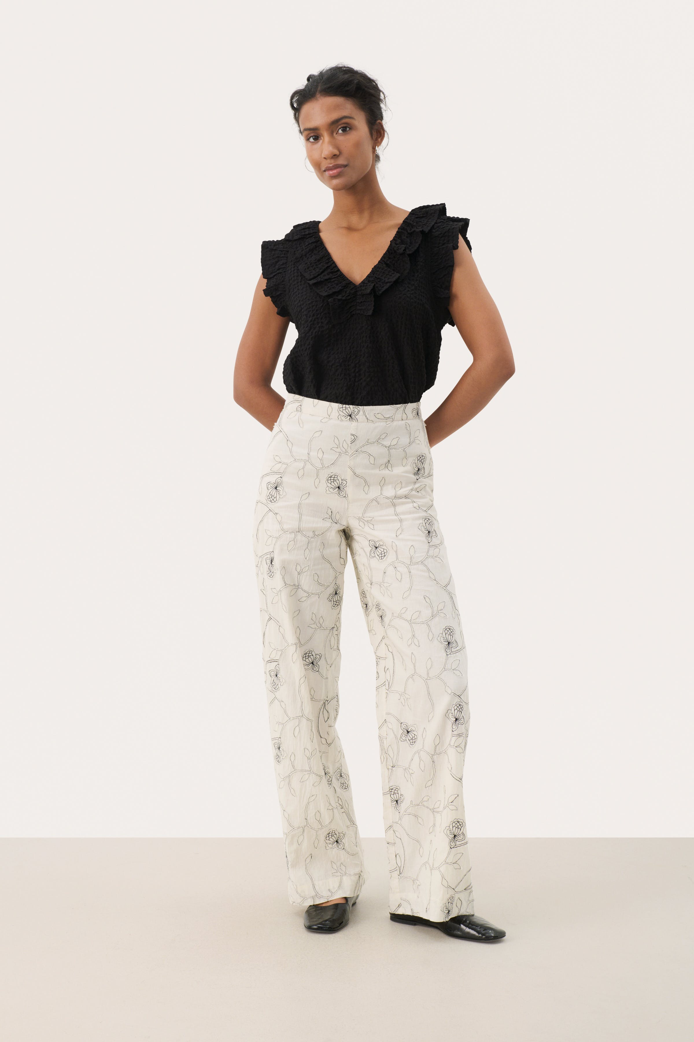 TrisjaPW Broek LOOKBOOK FRONT 30309826-304018