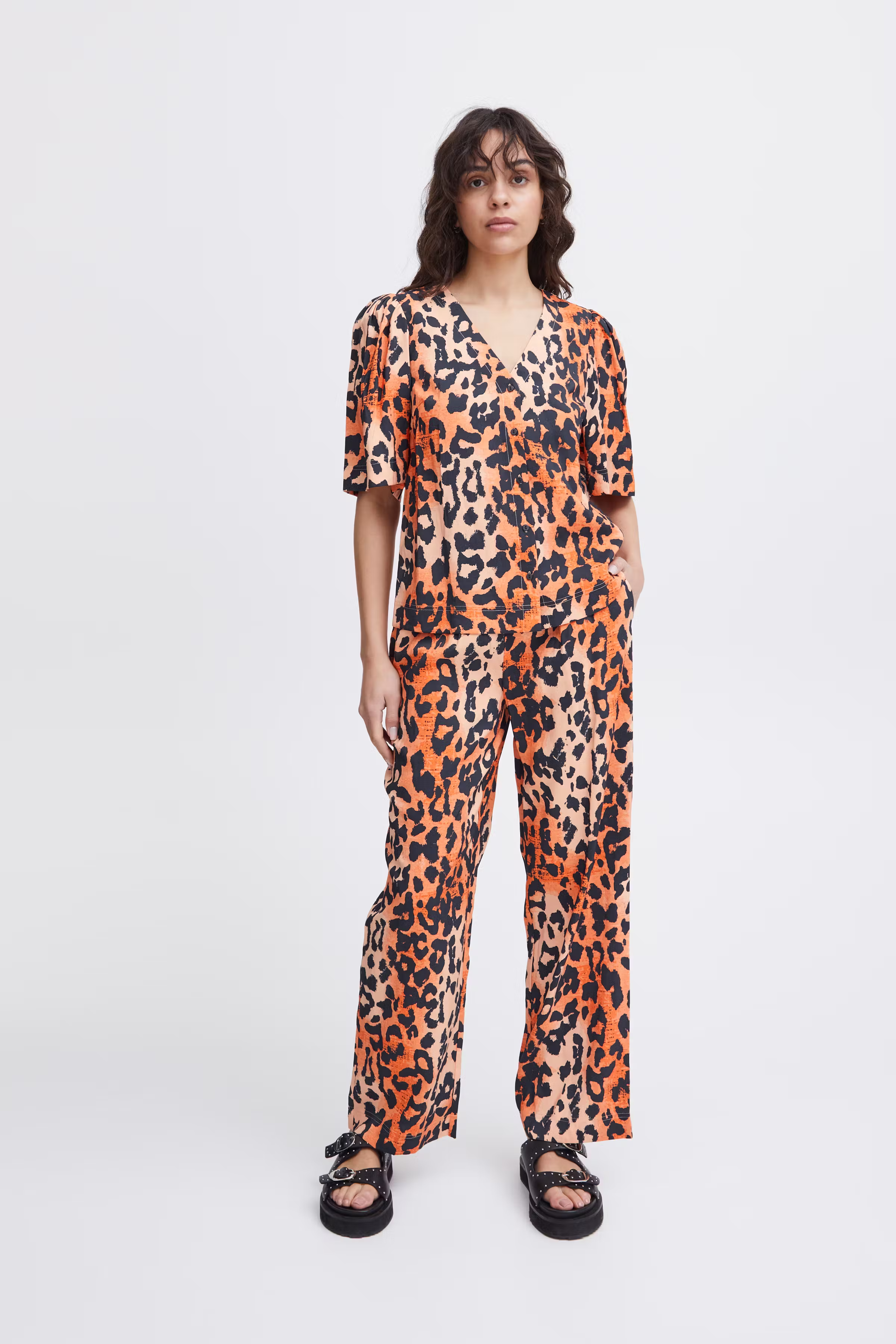 IHRAMYA Broek LOOKBOOK FRONT 20120689-202810