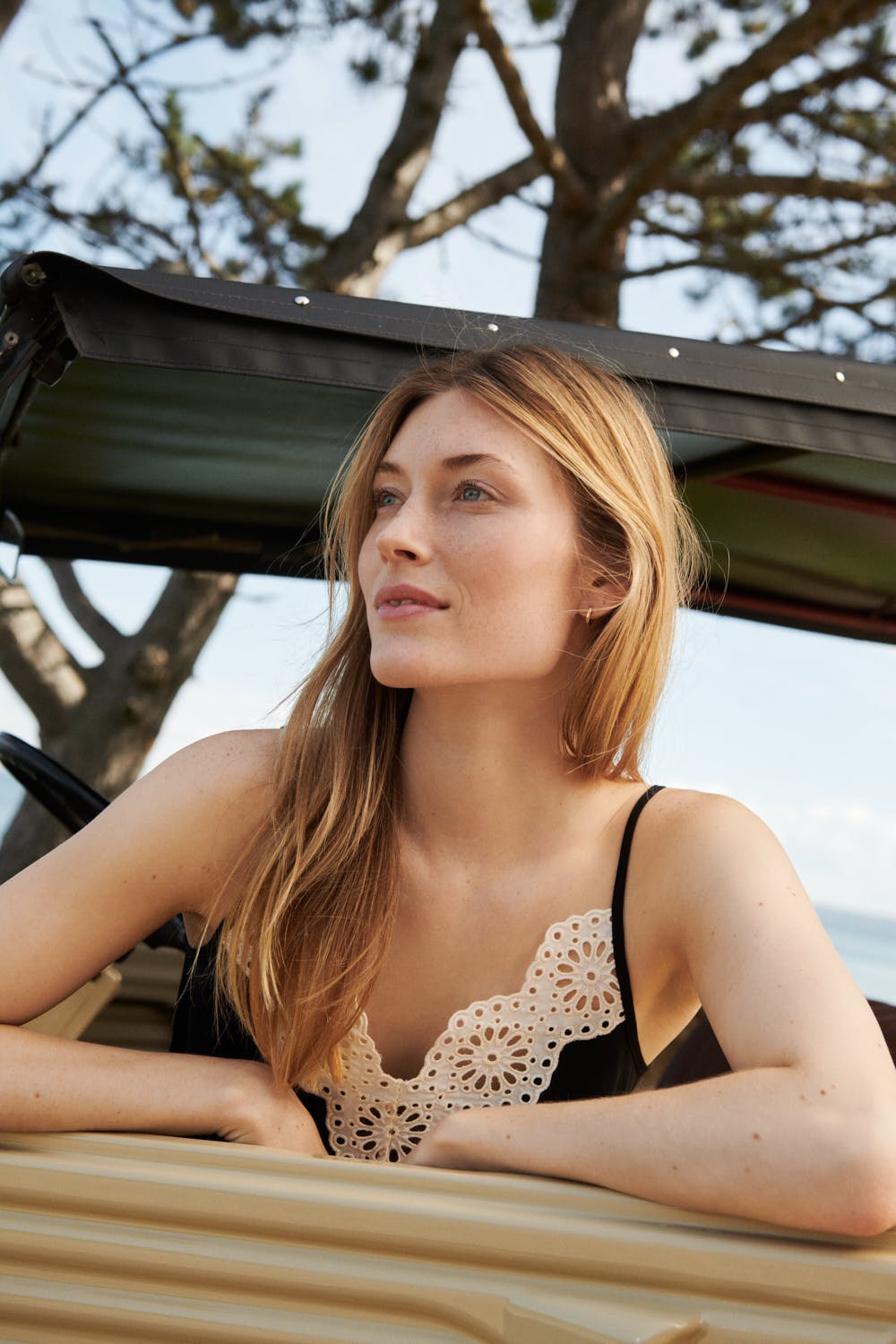 GlerinaPW Blondetop LOCATION NONE 30308628-194008