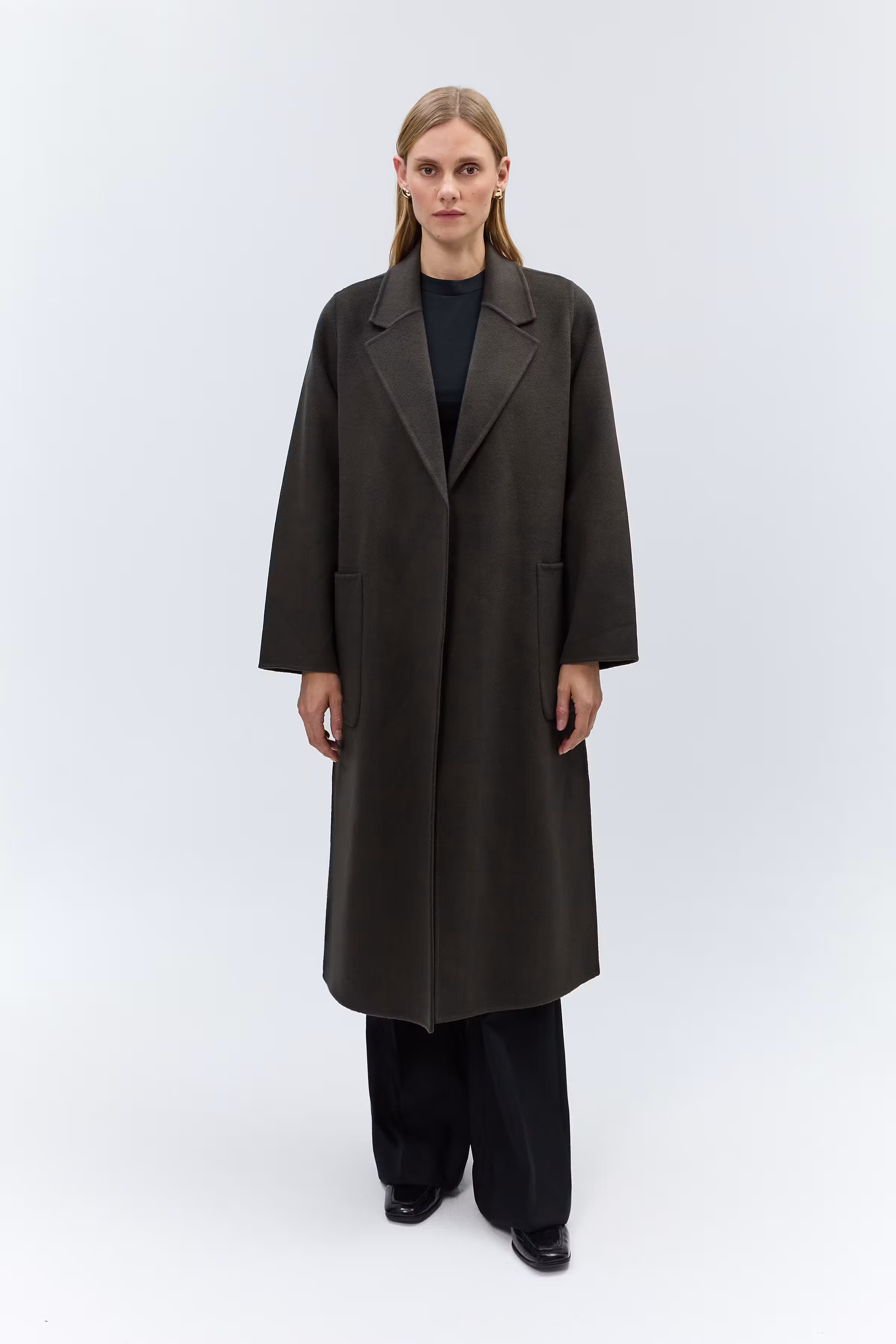 IOCELIA Mantel LOOKBOOK FRONT 30600561-GY938