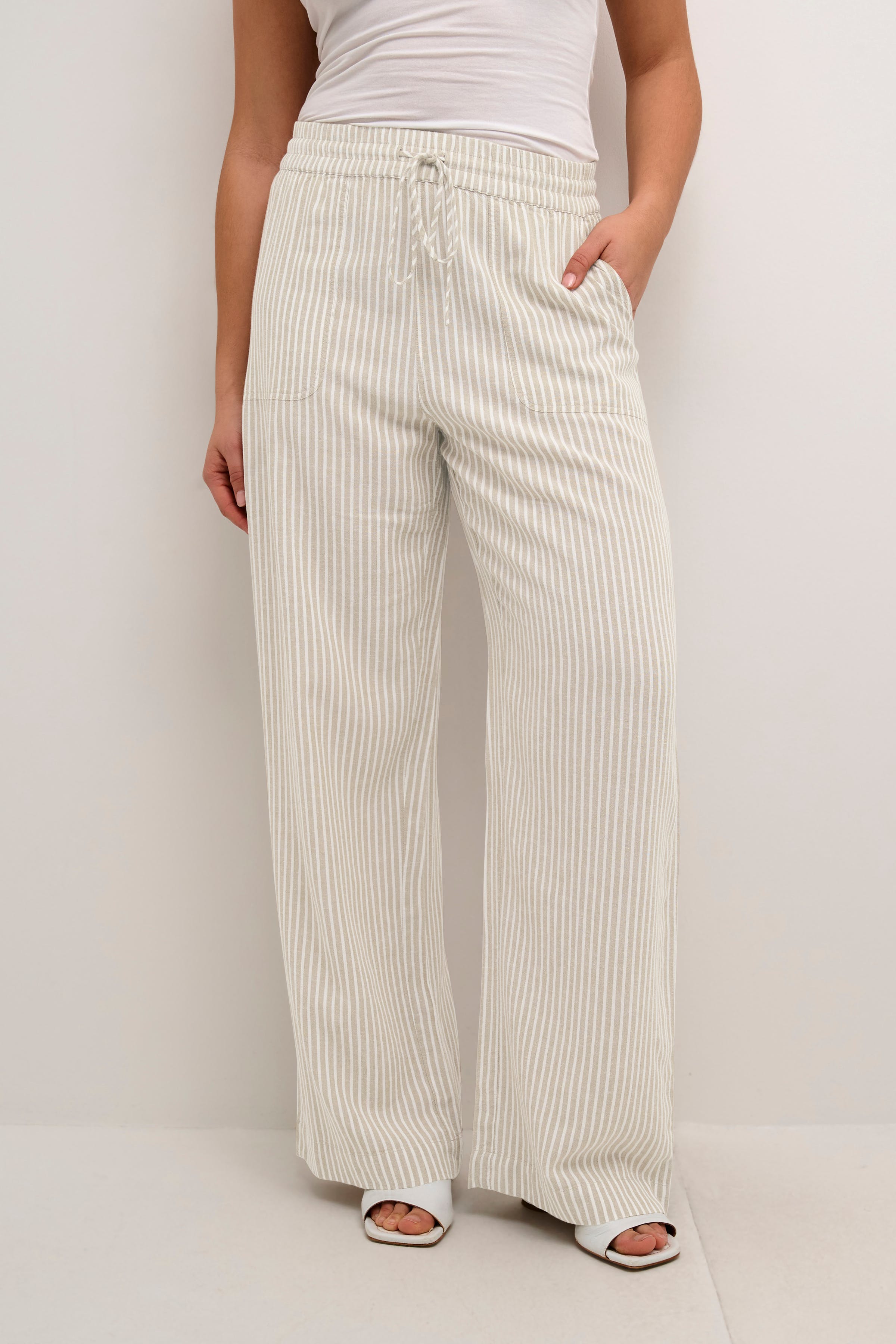 KAmilia Trousers LOOKBOOK FRONT 10508314-105466