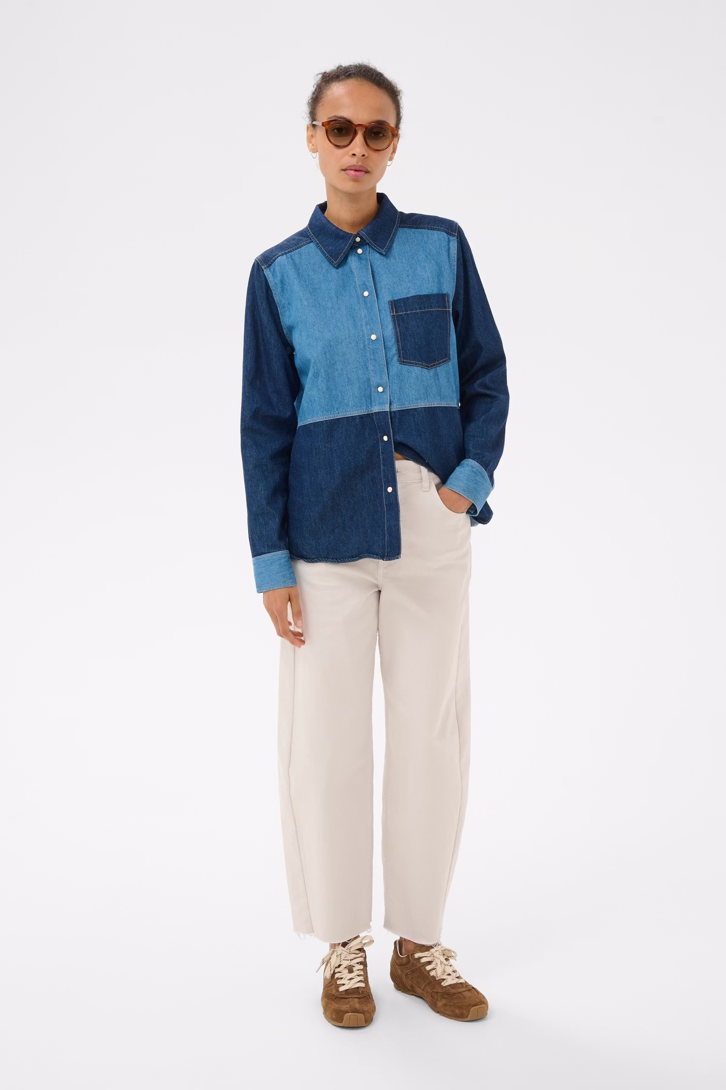 AdelenaPW Barrel Jeans LOOKBOOK FRONT 30310411-144002