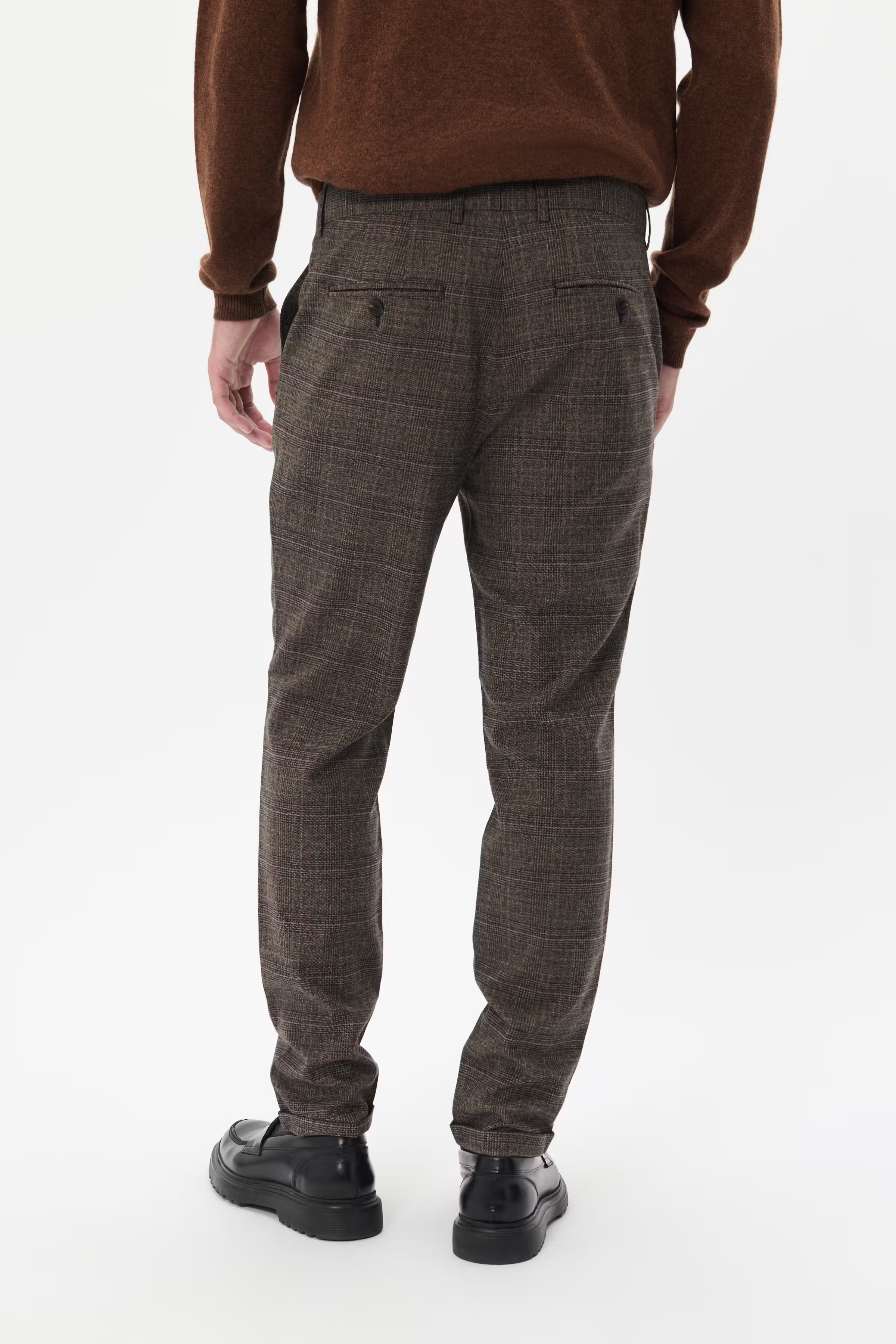 MAliam Bukser LOOKBOOK BACK 30205476-190815