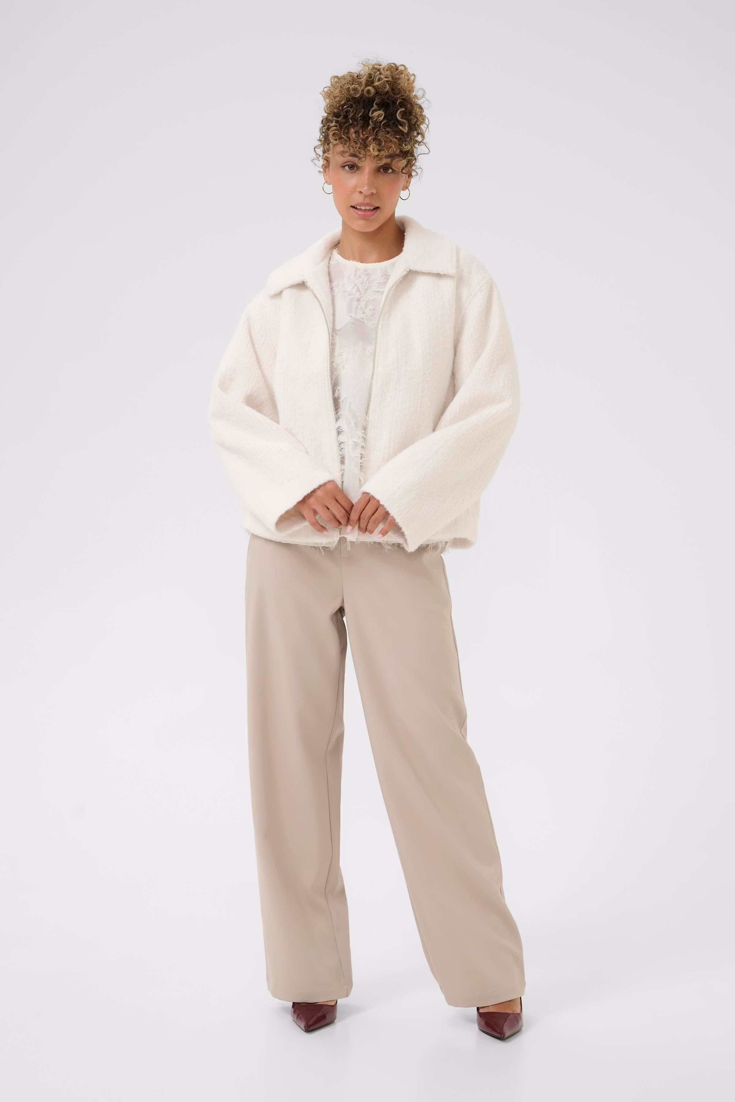 CRBerit Casual Jacke LOOKBOOK FRONT 10614469-110701