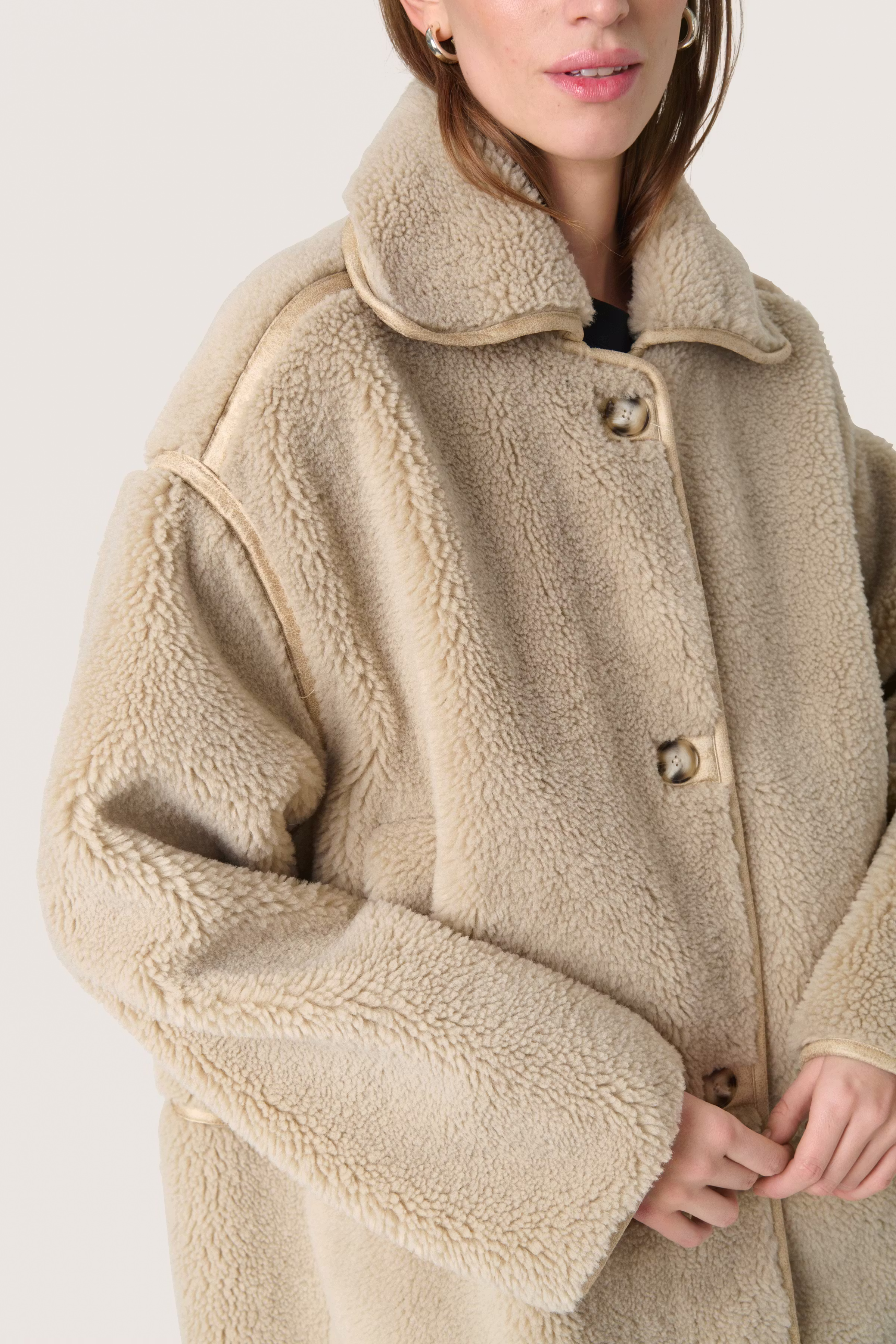 SLEvannah Mantel LOOKBOOK DETAIL 30408262-130404