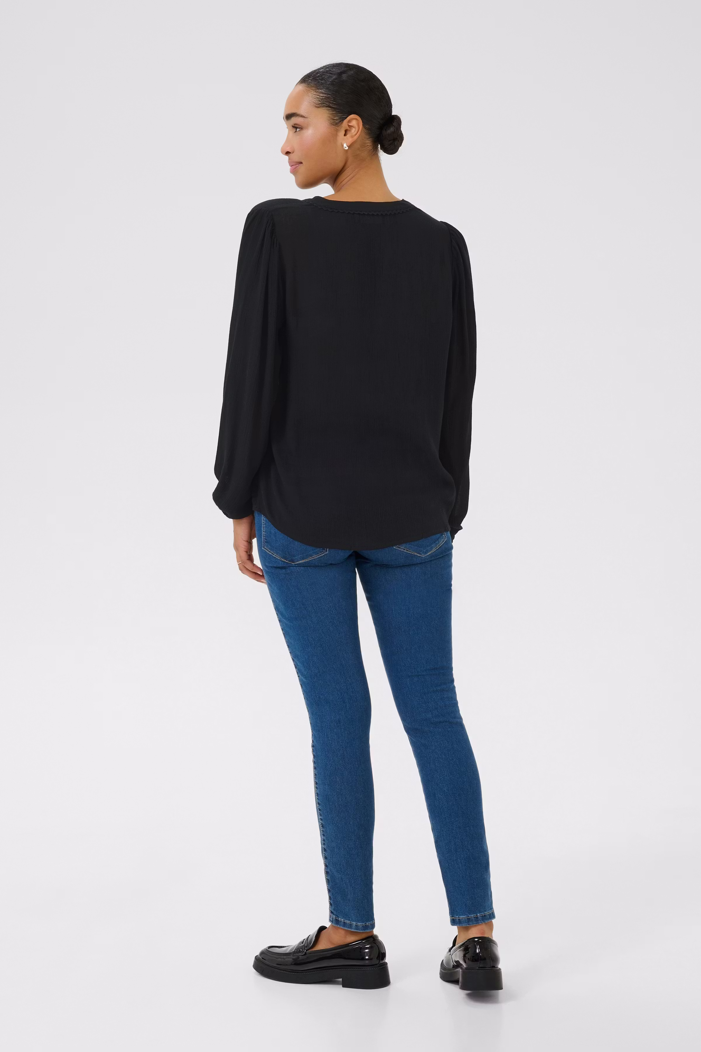 KAno Bluse LOOKBOOK BACK 10510202-100121