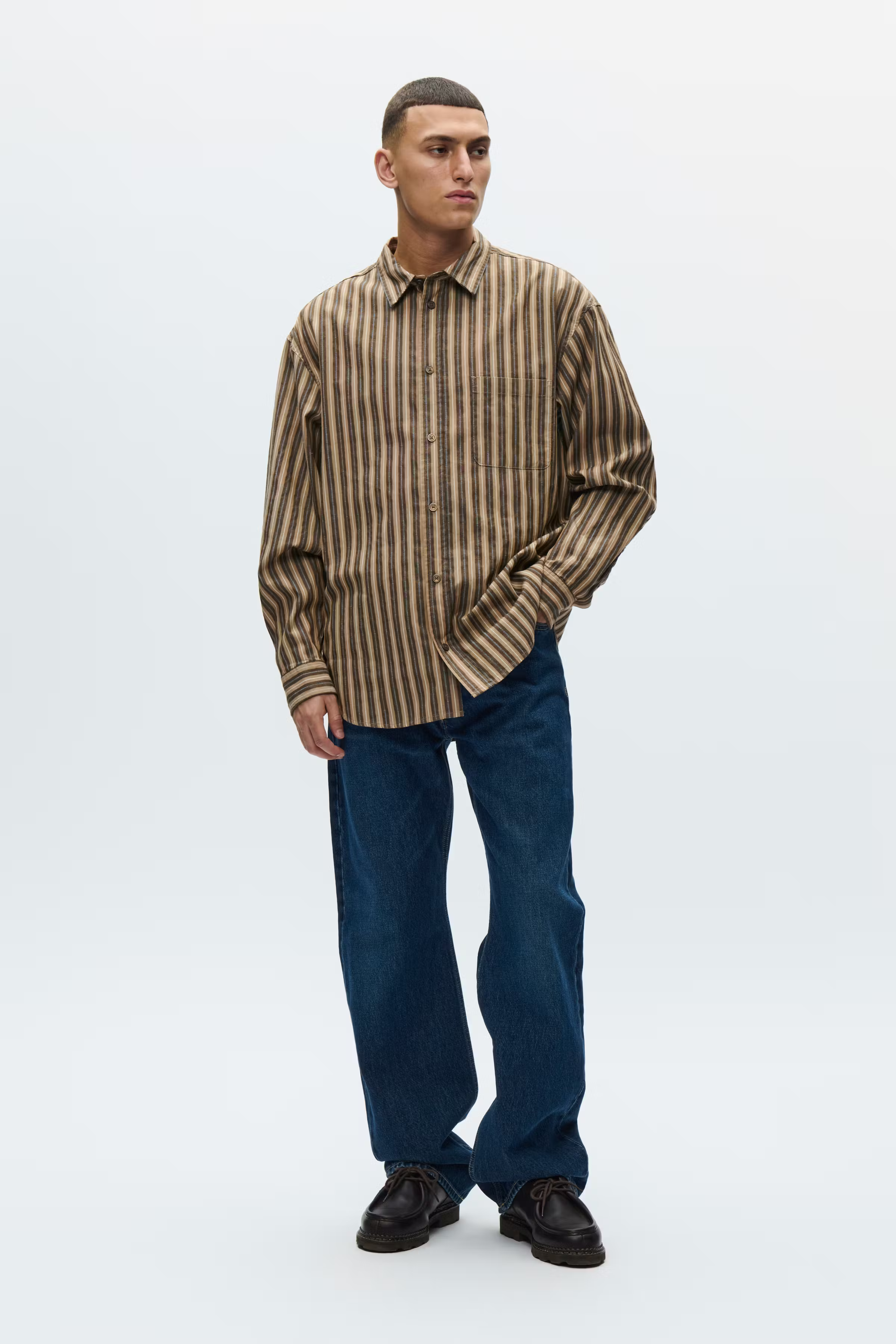 WWCarter Shirt LOOKBOOK FRONT 30251492-304632
