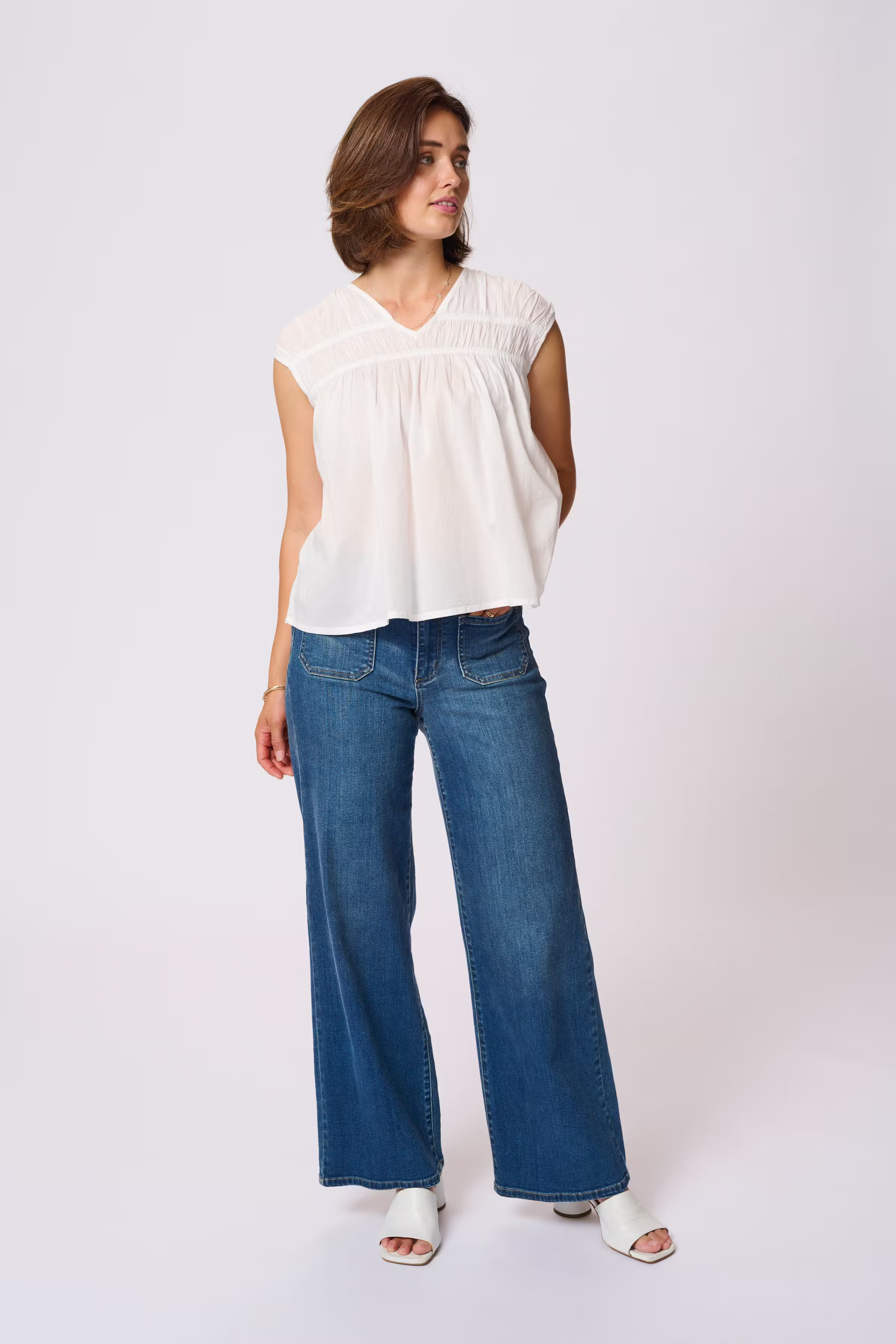 KAthua Bluse LOOKBOOK FRONT 10509987-110602