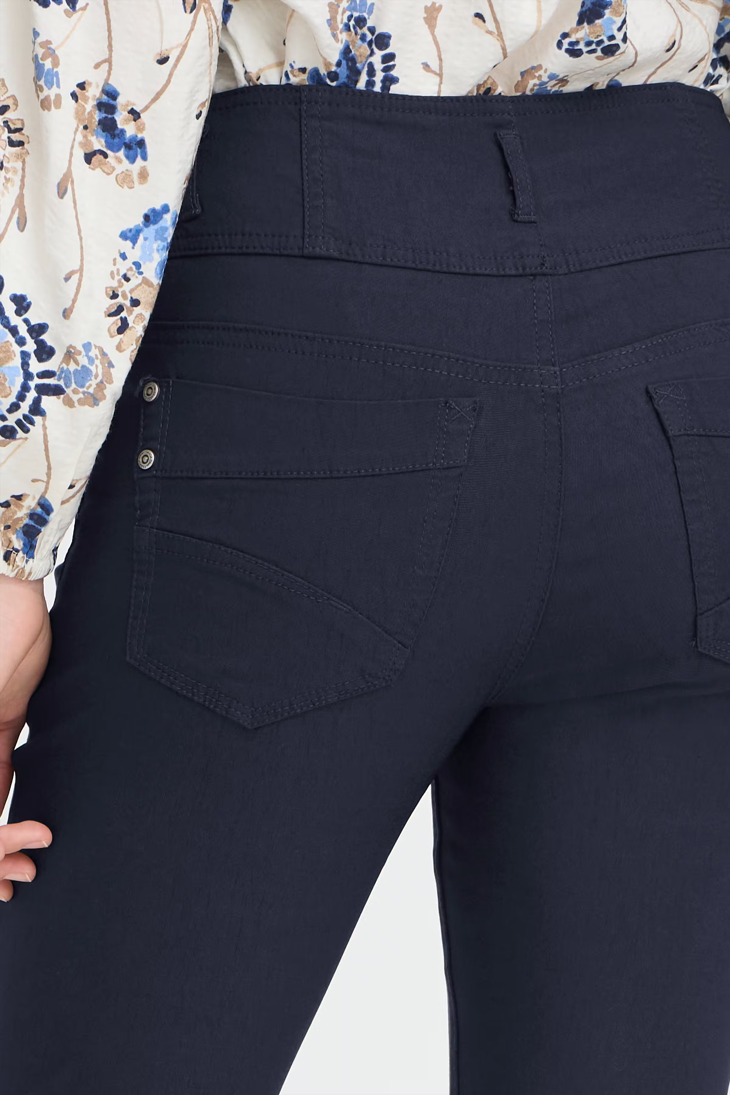 ZALINFR BYXOR LOOKBOOK DETAIL 601749-60468