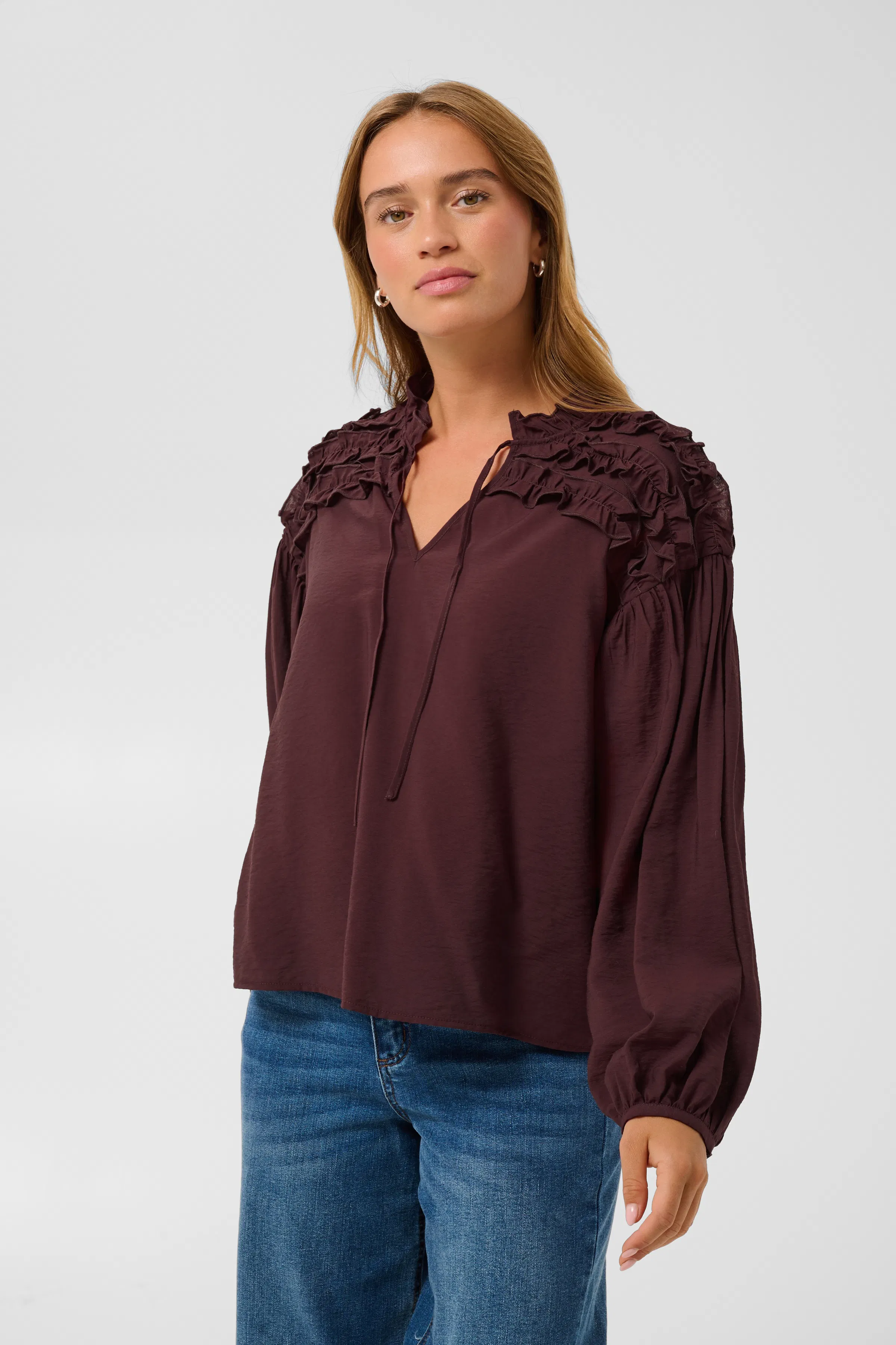 KAnicole Bluse LOOKBOOK FRONT 10512111-191619