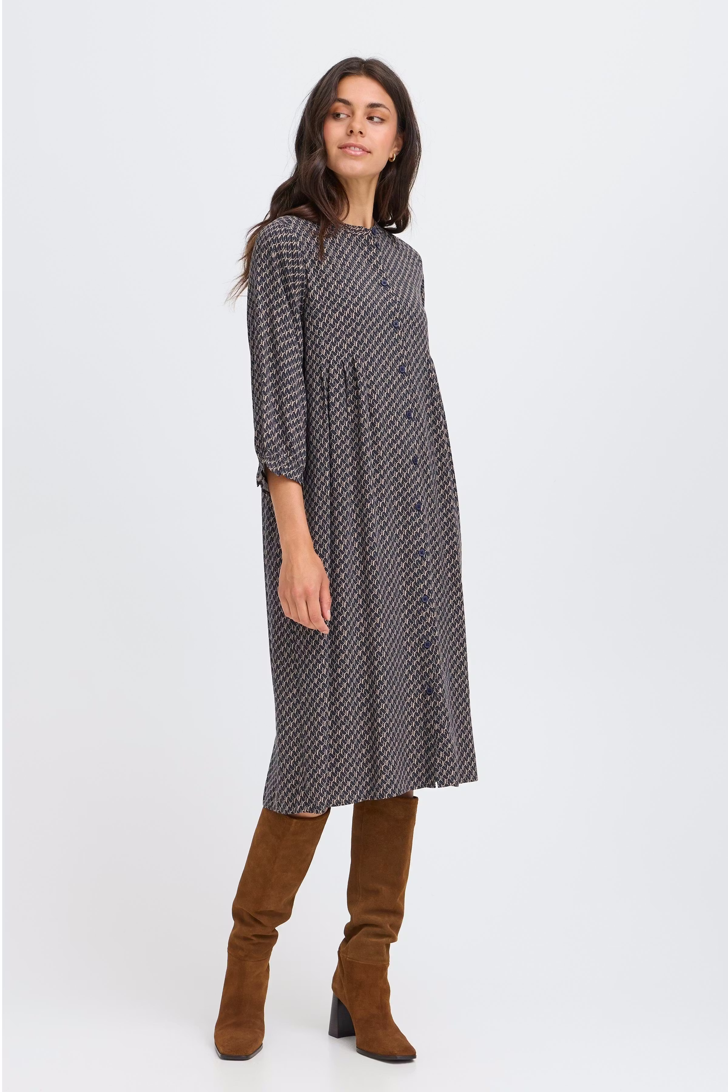 FRFLOWY Kjole LOOKBOOK FRONT 20614107-205343