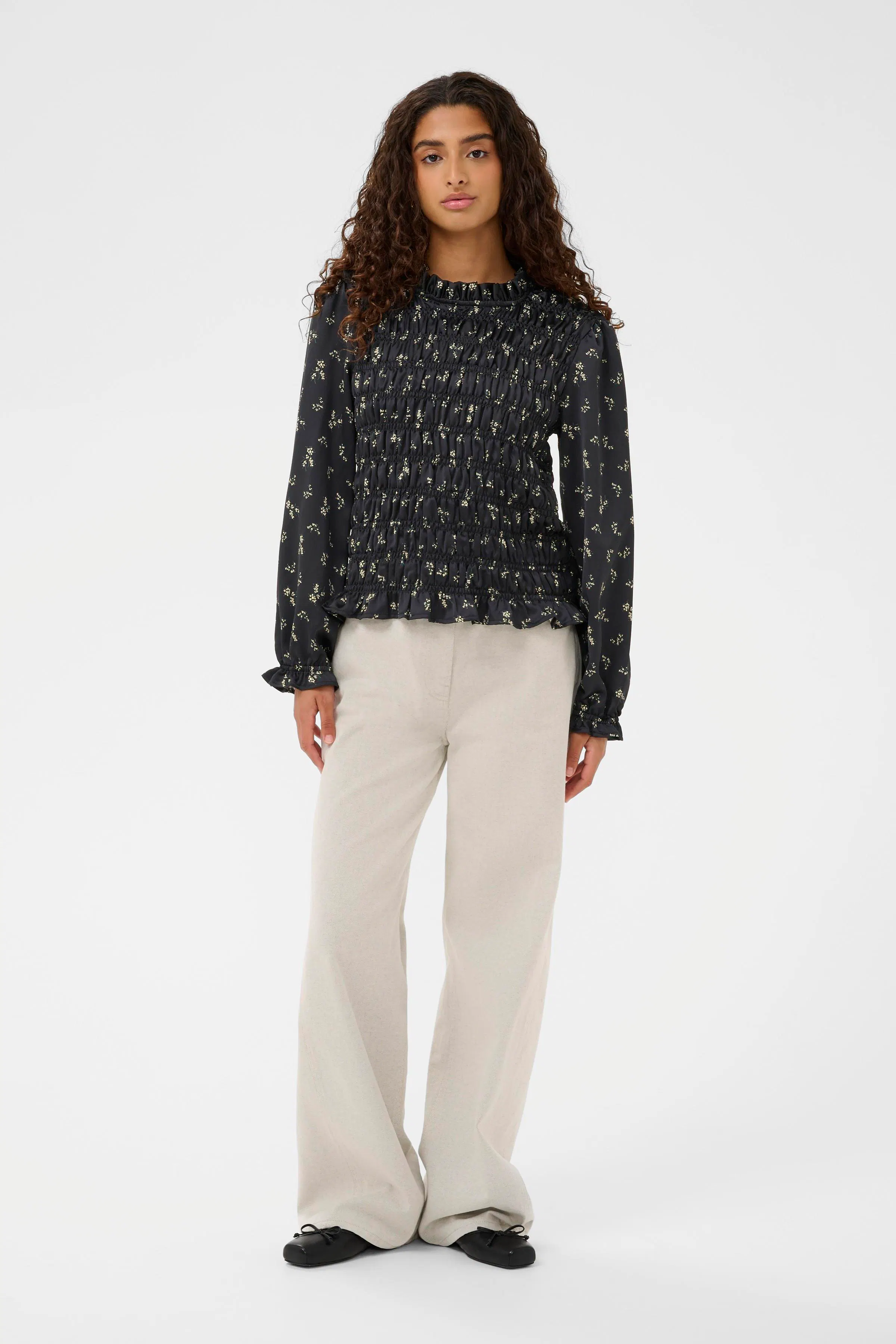 SLAnna Blus LOOKBOOK FRONT 30408894-304510