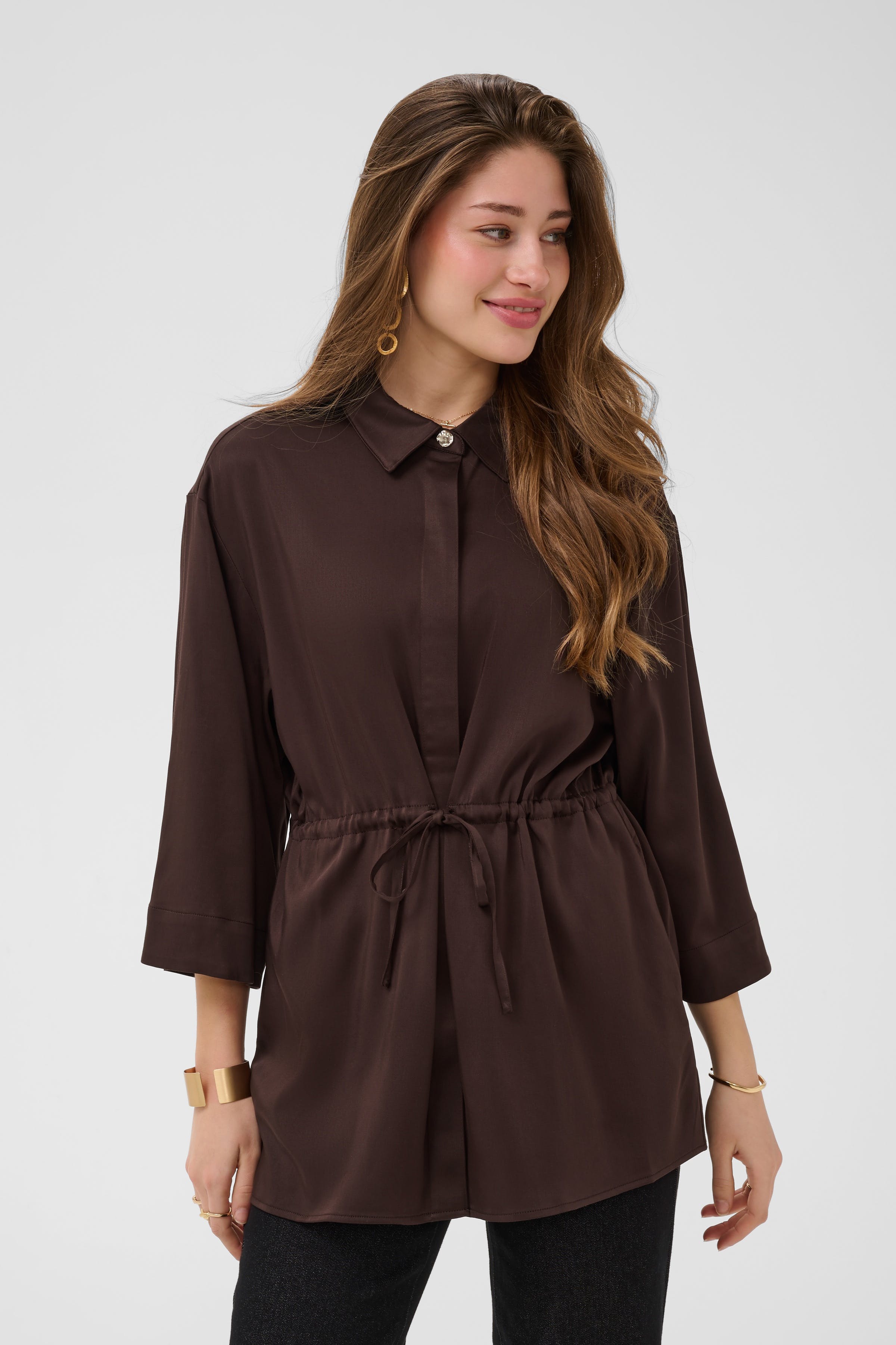 CRThelma Shirt LOOKBOOK FRONT 10615175-191016