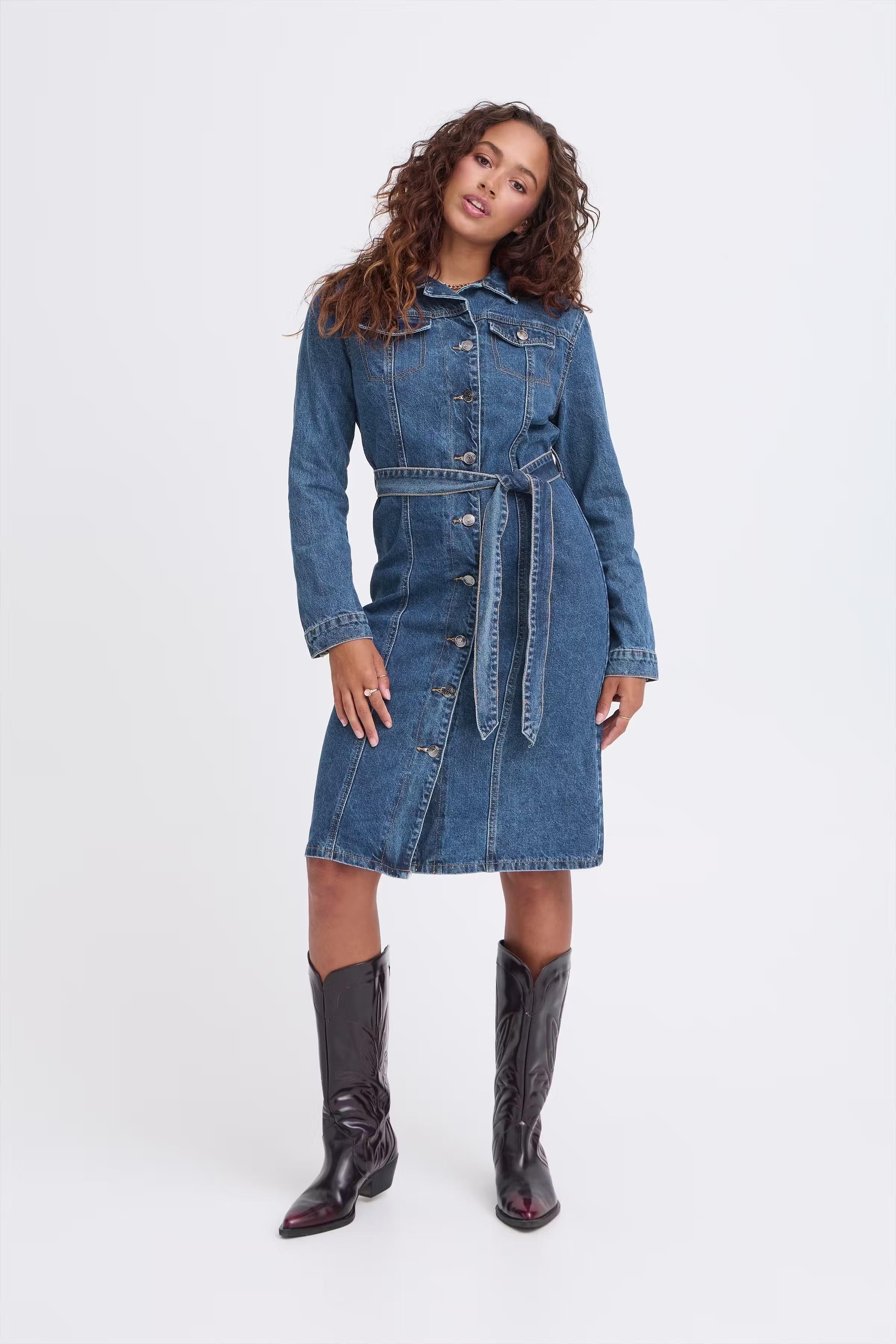 SBPINGA Kjole LOOKBOOK FRONT 22101098-203677