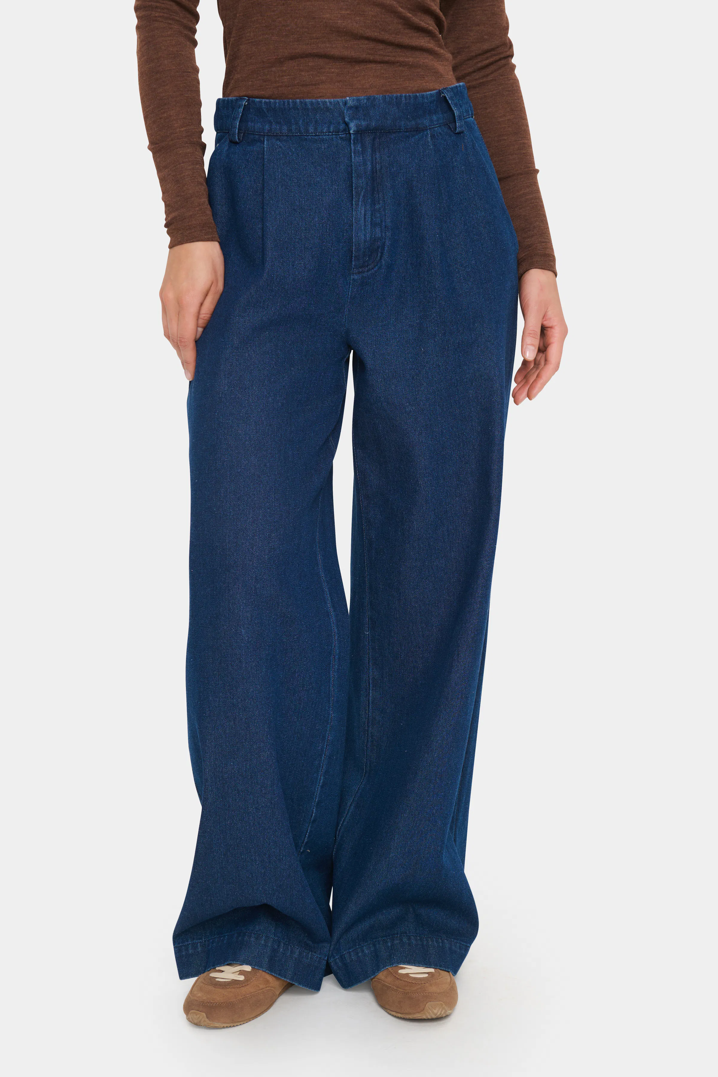 JaclynSZ Hose LOOKBOOK FRONT 30513877-600105