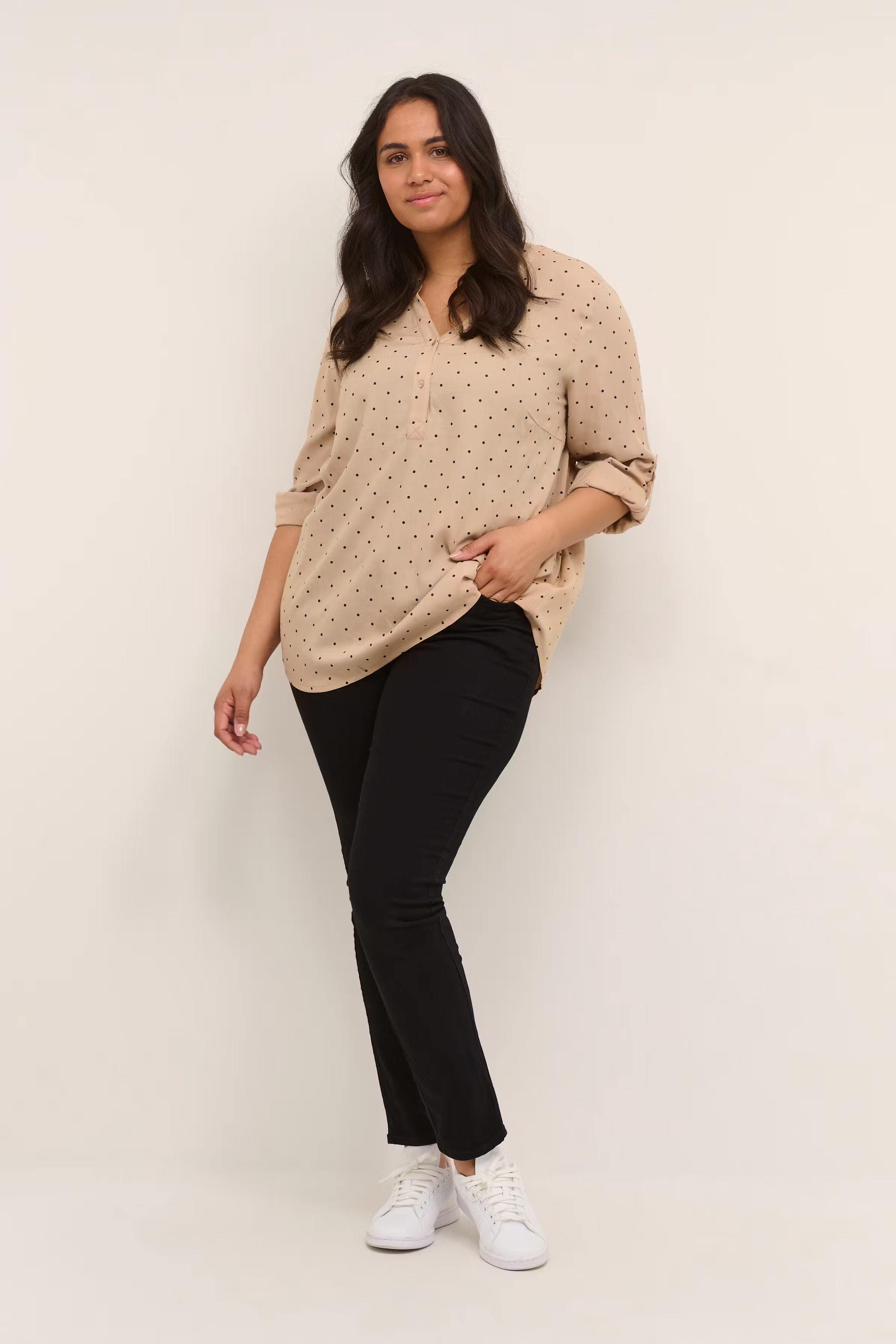 KCjoy Bluse LOOKBOOK FRONT 10581192-101960